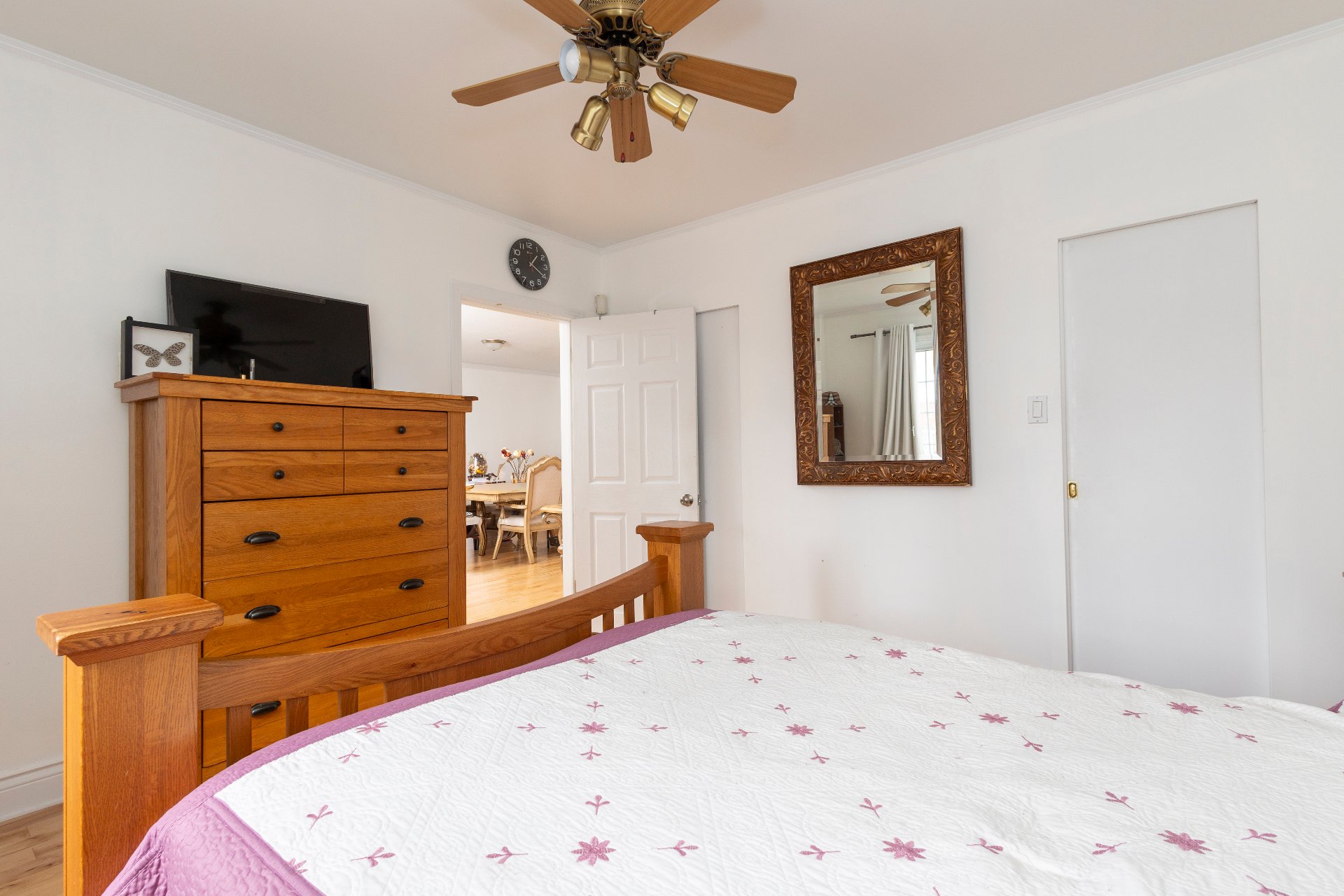 12055 Av. Éthier, Montréal (Montréal-Nord), Quebec H1H3H8, 2 Chambres Chambres, 11 Chambres Chambres,2 Salle de bainSalle de bain,Résidentiel,À vendre,Av. Éthier,27301037