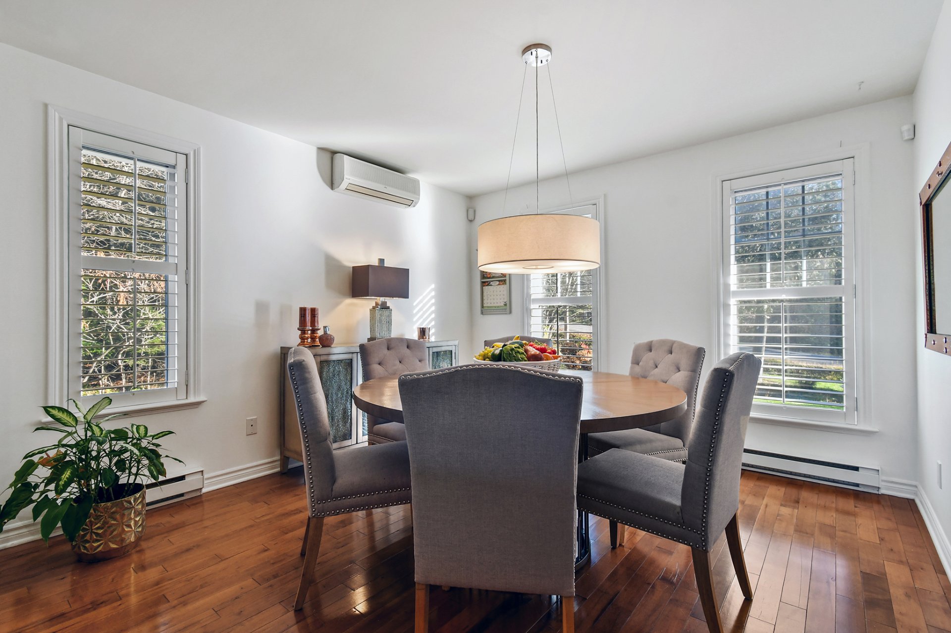 1122 Rue des Gouverneurs, Prévost, Quebec J0R1T0, 3 Bedrooms Bedrooms, 12 Rooms Rooms,1 BathroomBathrooms,Residential,For Sale,Rue des Gouverneurs,11191228