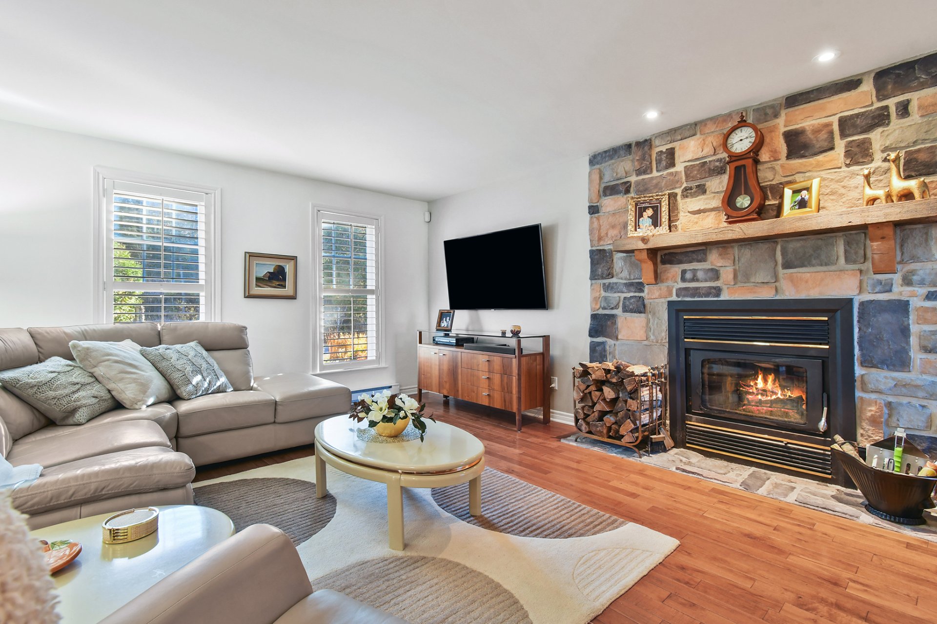 1122 Rue des Gouverneurs, Prévost, Quebec J0R1T0, 3 Bedrooms Bedrooms, 12 Rooms Rooms,1 BathroomBathrooms,Residential,For Sale,Rue des Gouverneurs,11191228