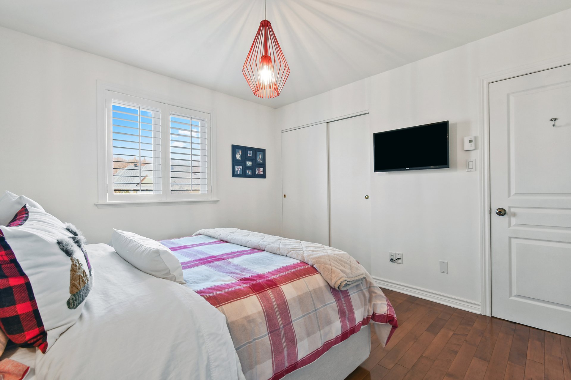 1122 Rue des Gouverneurs, Prévost, Quebec J0R1T0, 3 Bedrooms Bedrooms, 12 Rooms Rooms,1 BathroomBathrooms,Residential,For Sale,Rue des Gouverneurs,11191228