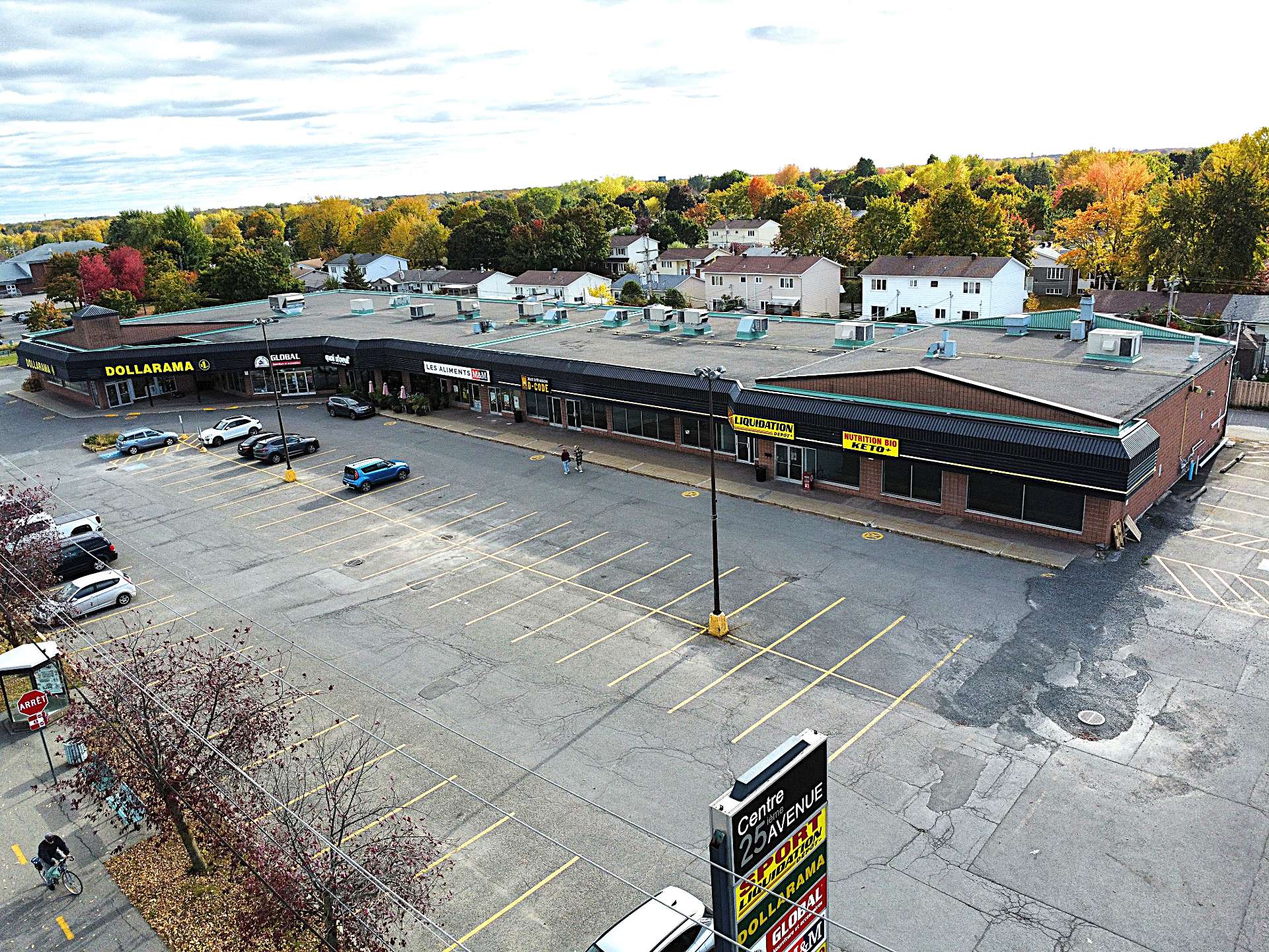 136 25e Avenue, Saint-Eustache, Quebec J7P2V2, ,Commercial,For Rent,25e Avenue,21796179