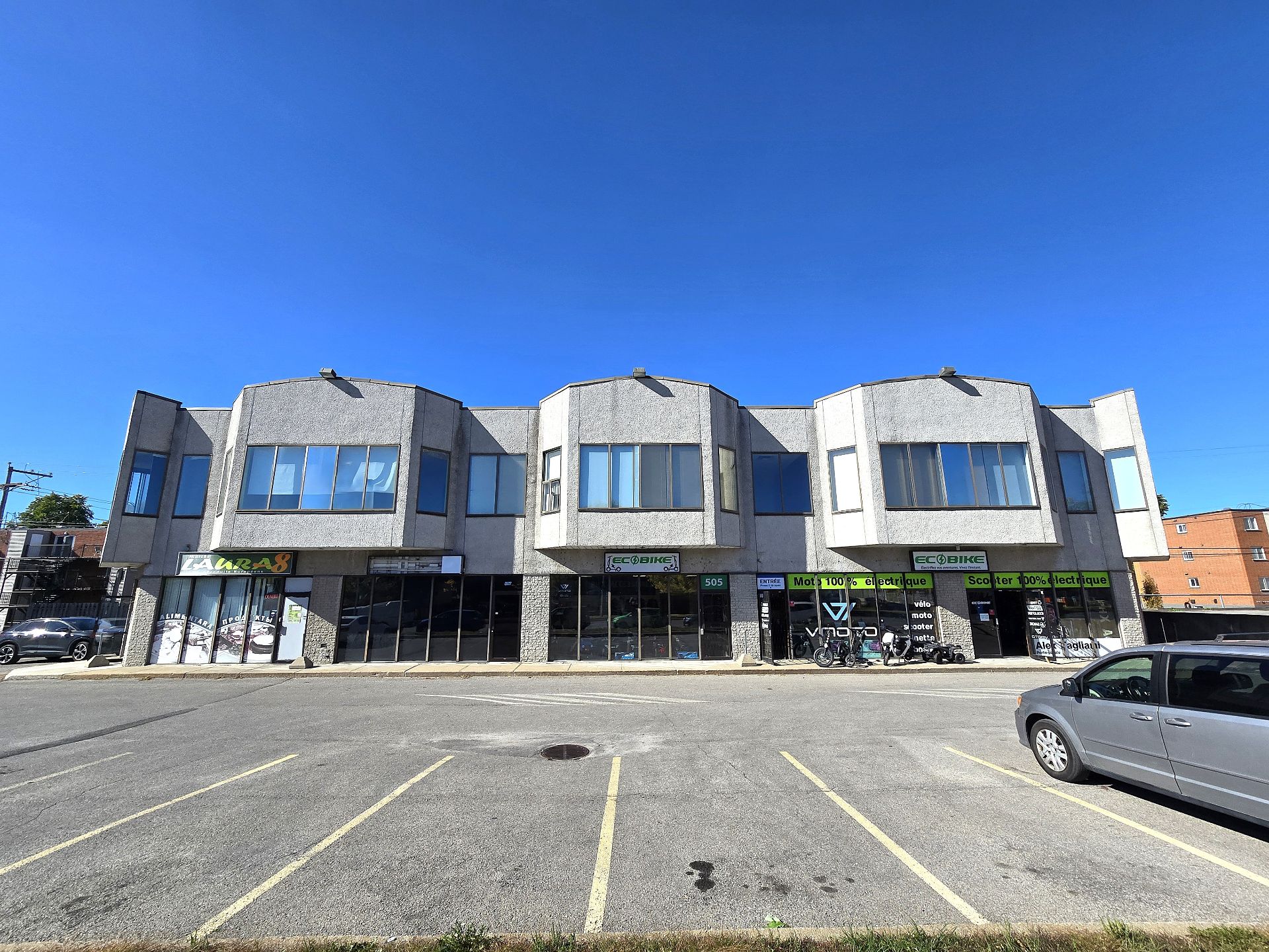 515 Boul. de la Concorde O., Laval (Laval-des-Rapides), Quebec H7N5L9, ,Commercial,For Rent,Boul. de la Concorde O.,24121739