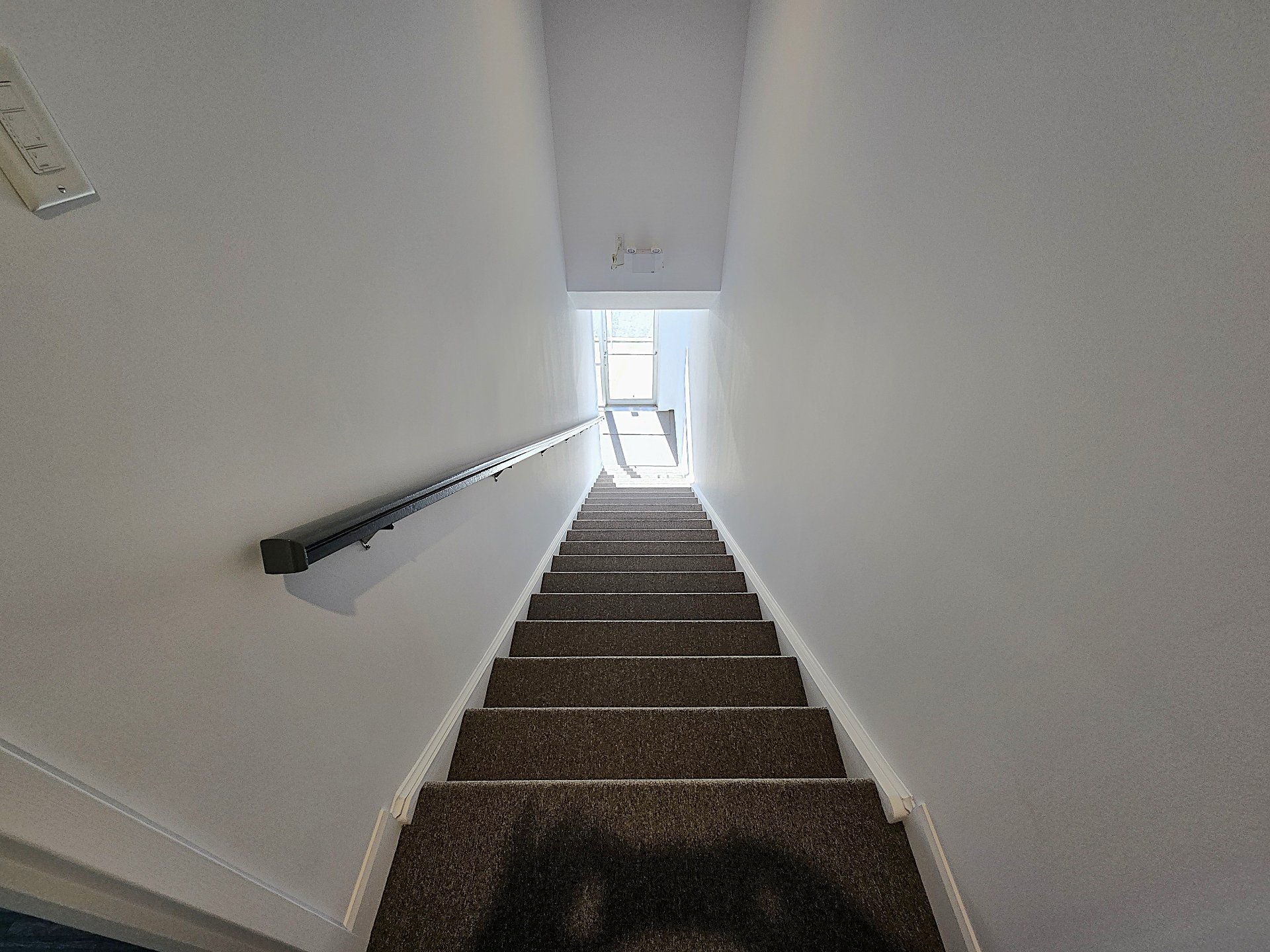 573 Boul. du Curé-Boivin, Boisbriand, Quebec J7G2A8, ,Industriel,For Rent,Boul. du Curé-Boivin,14385339