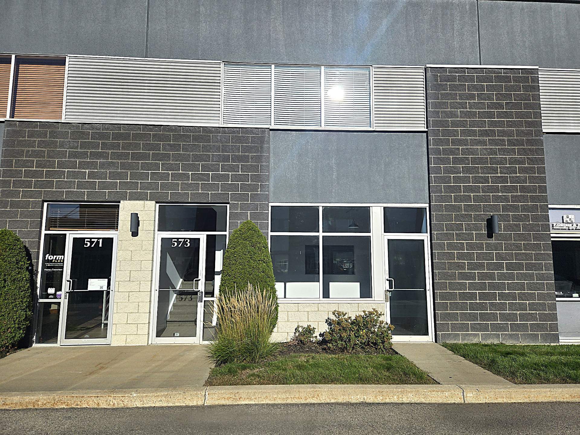573 Boul. du Curé-Boivin, Boisbriand, Quebec J7G2A8, ,Industriel,For Rent,Boul. du Curé-Boivin,14385339