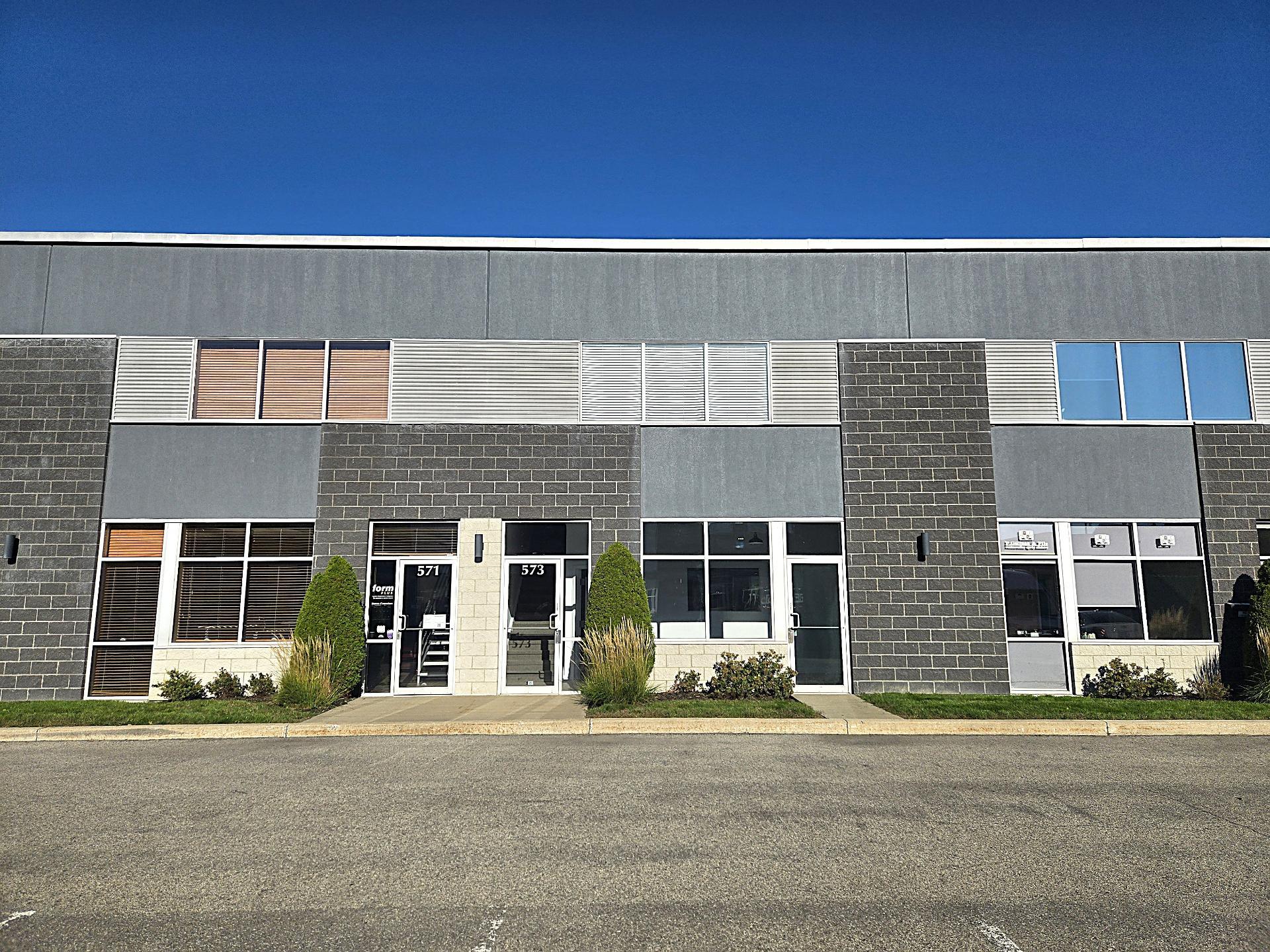 573 Boul. du Curé-Boivin, Boisbriand, Quebec J7G2A8, ,Industriel,For Rent,Boul. du Curé-Boivin,14385339