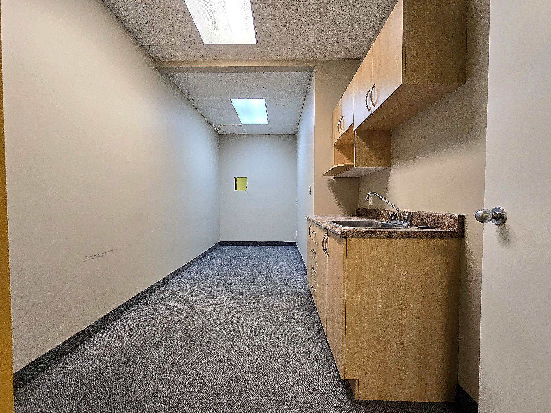 515 Boul. de la Concorde O., Laval (Laval-des-Rapides), Quebec H7N5L9, ,Commercial,For Rent,Boul. de la Concorde O.,27799919