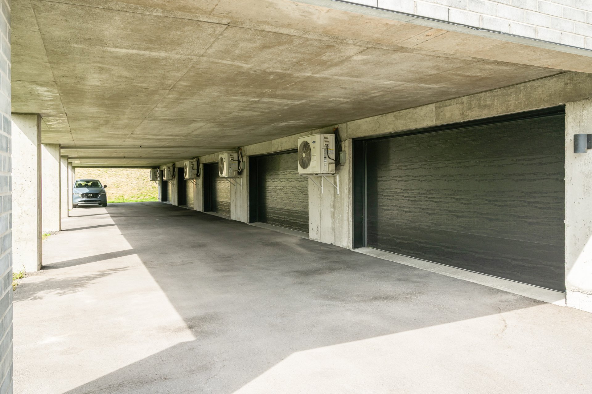 50Z Rue Napoléon, Sainte-Thérèse, Quebec J7E1H6, 4 Chambres Chambres, 10 Chambres Chambres,2 Salle de bainSalle de bain,Résidentiel,À vendre,Rue Napoléon,28435754