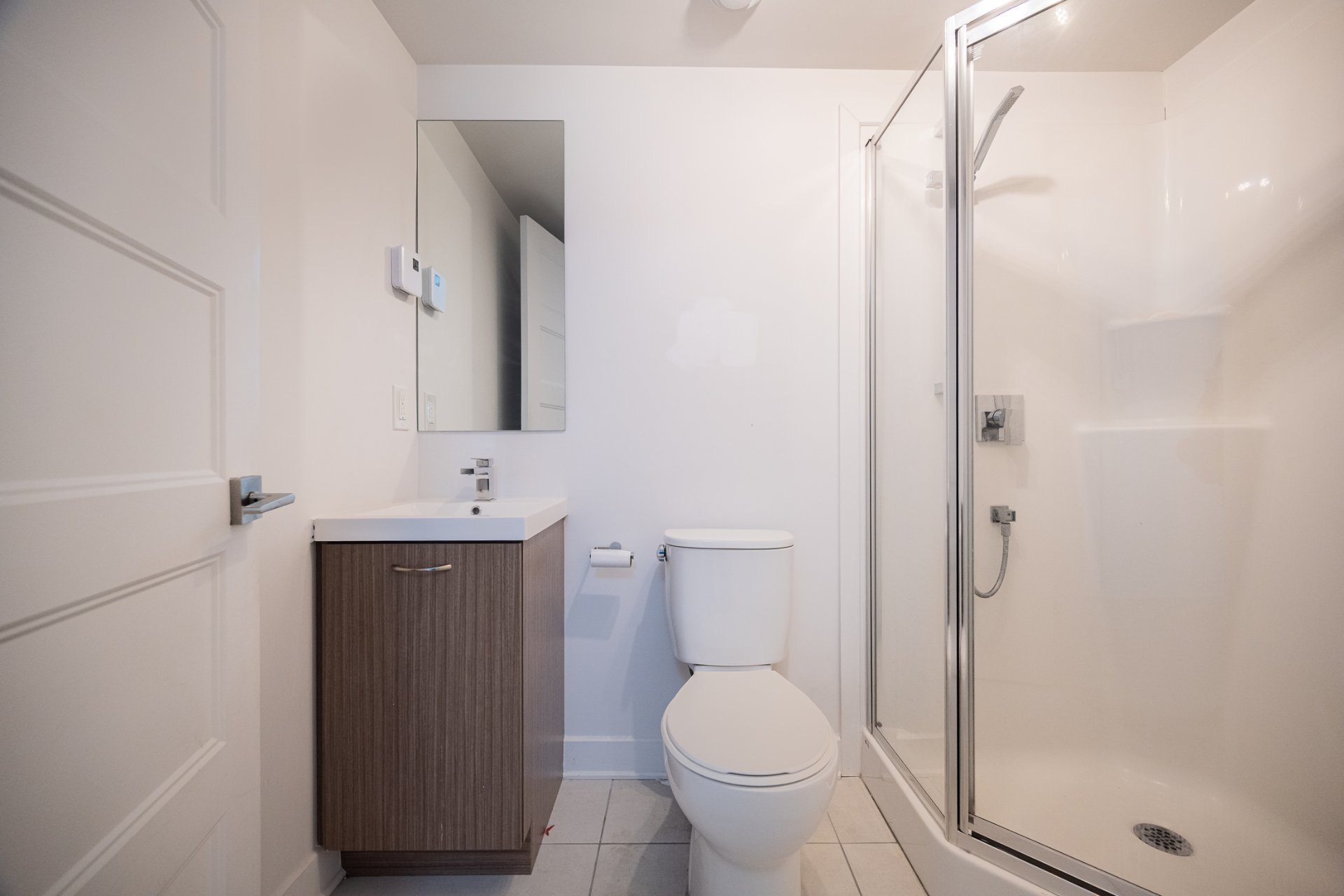 50Z Rue Napoléon, Sainte-Thérèse, Quebec J7E1H6, 4 Chambres Chambres, 10 Chambres Chambres,2 Salle de bainSalle de bain,Résidentiel,À vendre,Rue Napoléon,28435754