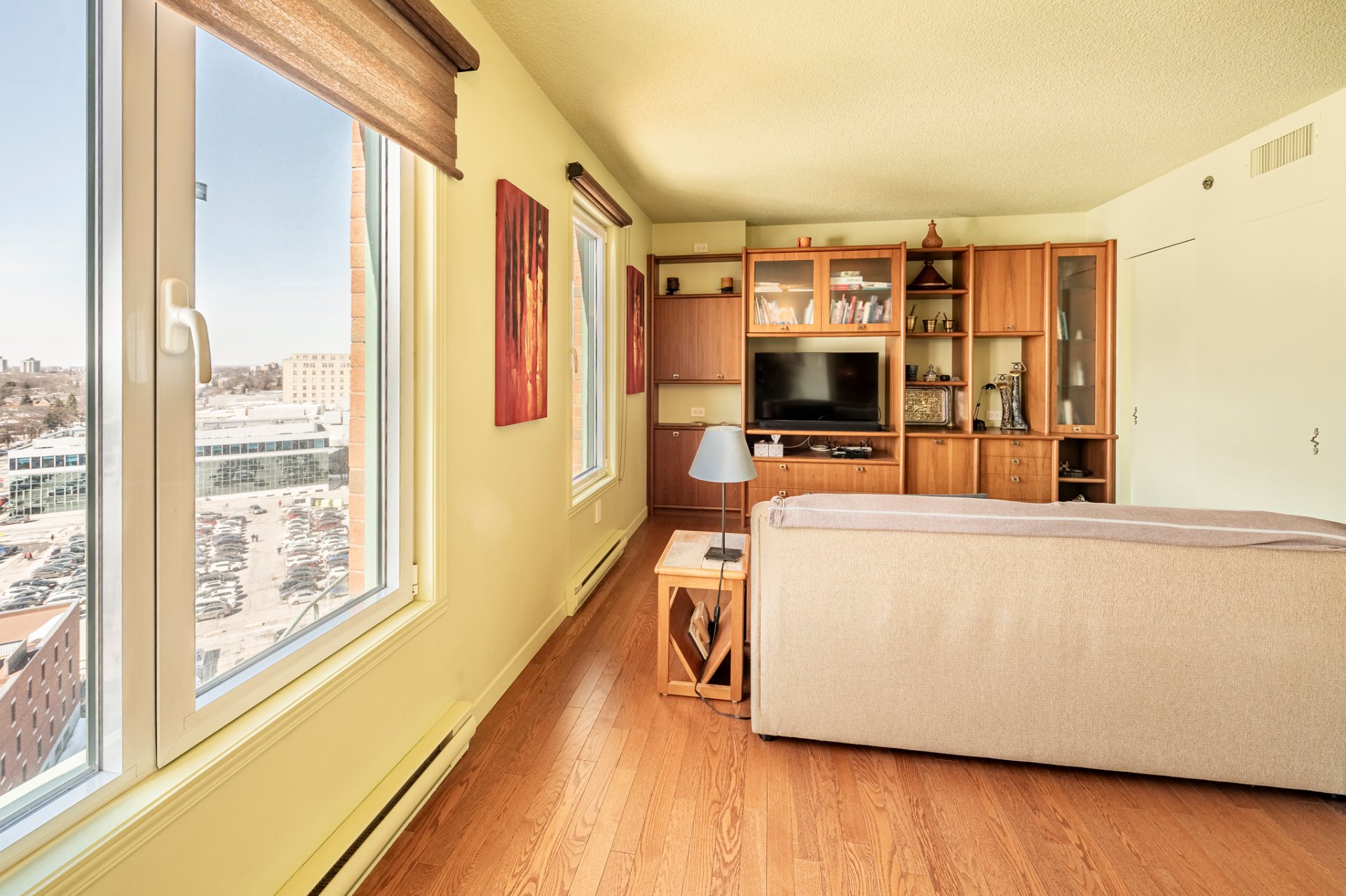 5115 Boul. de l'Assomption, Montréal (Rosemont/La Petite-Patrie), Quebec H1T4B2, 2 Chambres Chambres, 7 Chambres Chambres,1 Salle de bainsSalle de bain,Résidentiel,À vendre,Boul. de l'Assomption,15419471