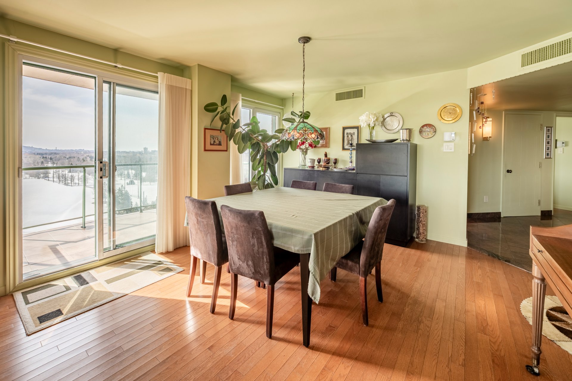 5115 Boul. de l'Assomption, Montréal (Rosemont/La Petite-Patrie), Quebec H1T4B2, 2 Chambres Chambres, 7 Chambres Chambres,1 Salle de bainsSalle de bain,Résidentiel,À vendre,Boul. de l'Assomption,15419471