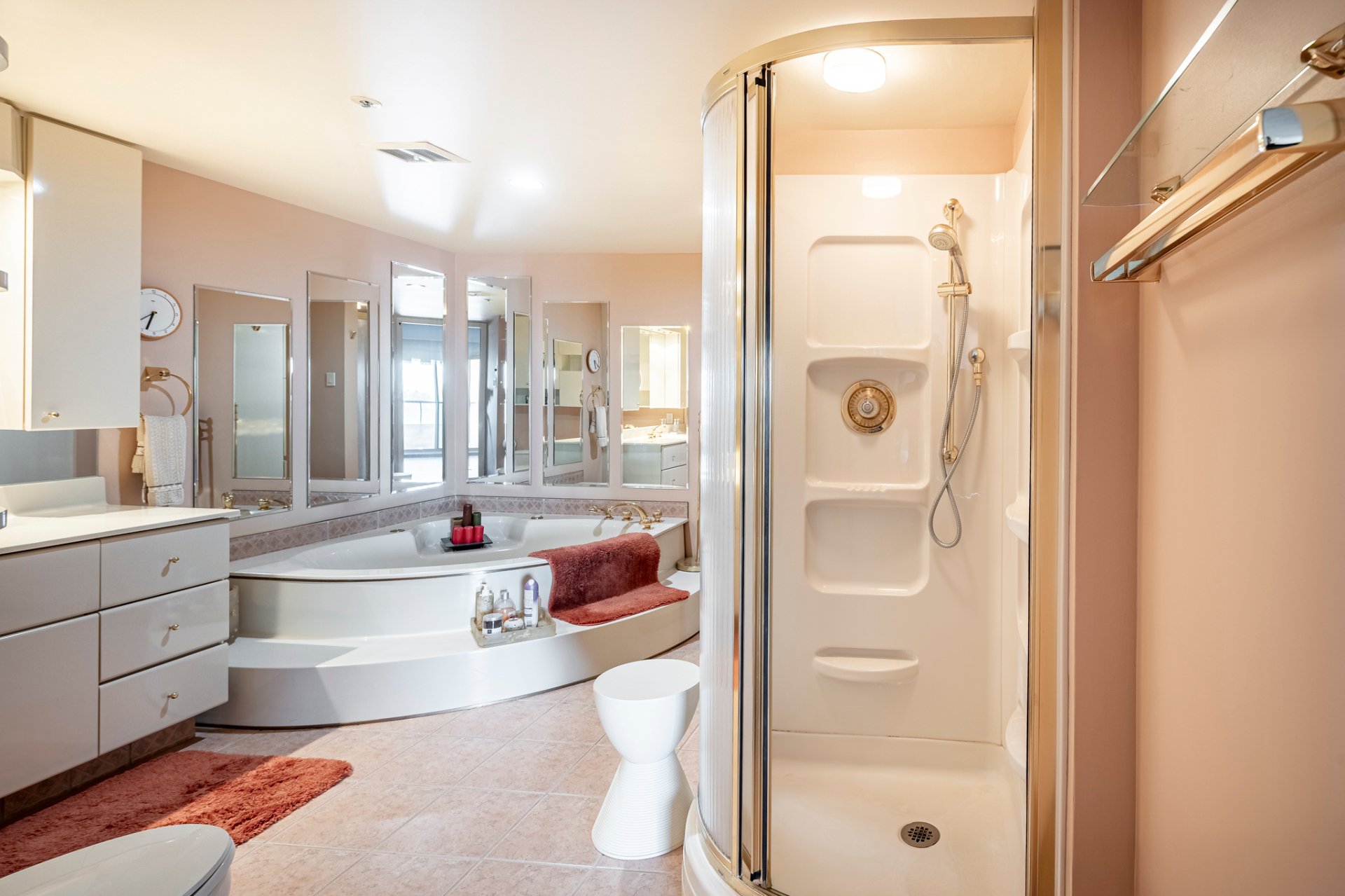 5115 Boul. de l'Assomption, Montréal (Rosemont/La Petite-Patrie), Quebec H1T4B2, 2 Chambres Chambres, 7 Chambres Chambres,1 Salle de bainsSalle de bain,Résidentiel,À vendre,Boul. de l'Assomption,15419471