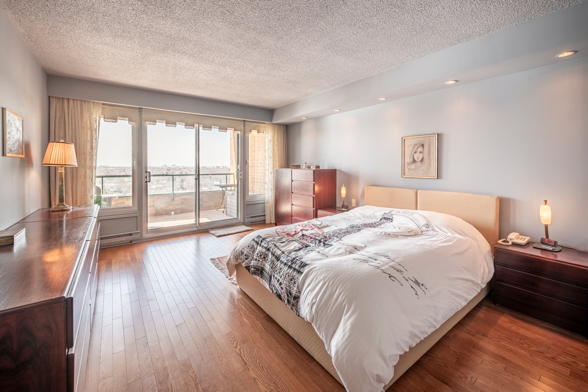 5115 Boul. de l'Assomption, Montréal (Rosemont/La Petite-Patrie), Quebec H1T4B2, 2 Chambres Chambres, 7 Chambres Chambres,1 Salle de bainsSalle de bain,Résidentiel,À vendre,Boul. de l'Assomption,15419471