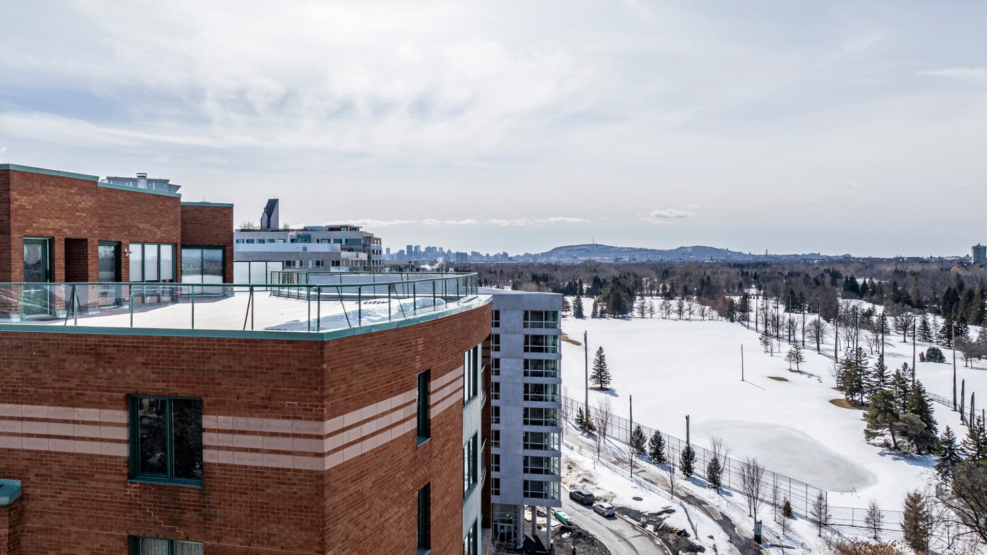 5115 Boul. de l'Assomption, Montréal (Rosemont/La Petite-Patrie), Quebec H1T4B2, 2 Chambres Chambres, 7 Chambres Chambres,1 Salle de bainsSalle de bain,Résidentiel,À vendre,Boul. de l'Assomption,15419471