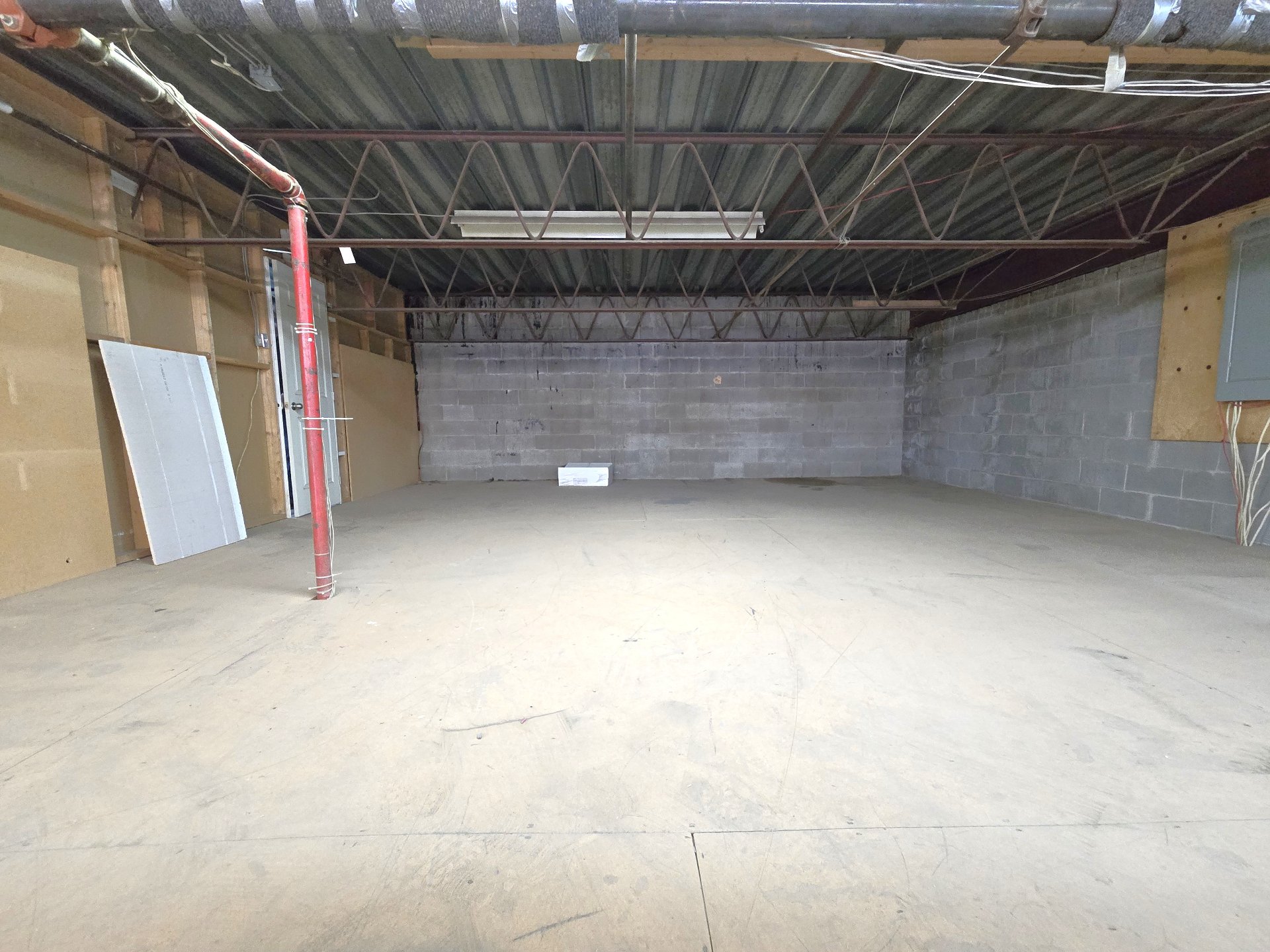 824 Boul. du Curé-Boivin, Boisbriand, Quebec J7G2A7, ,Industriel,For Rent,Boul. du Curé-Boivin,9586298