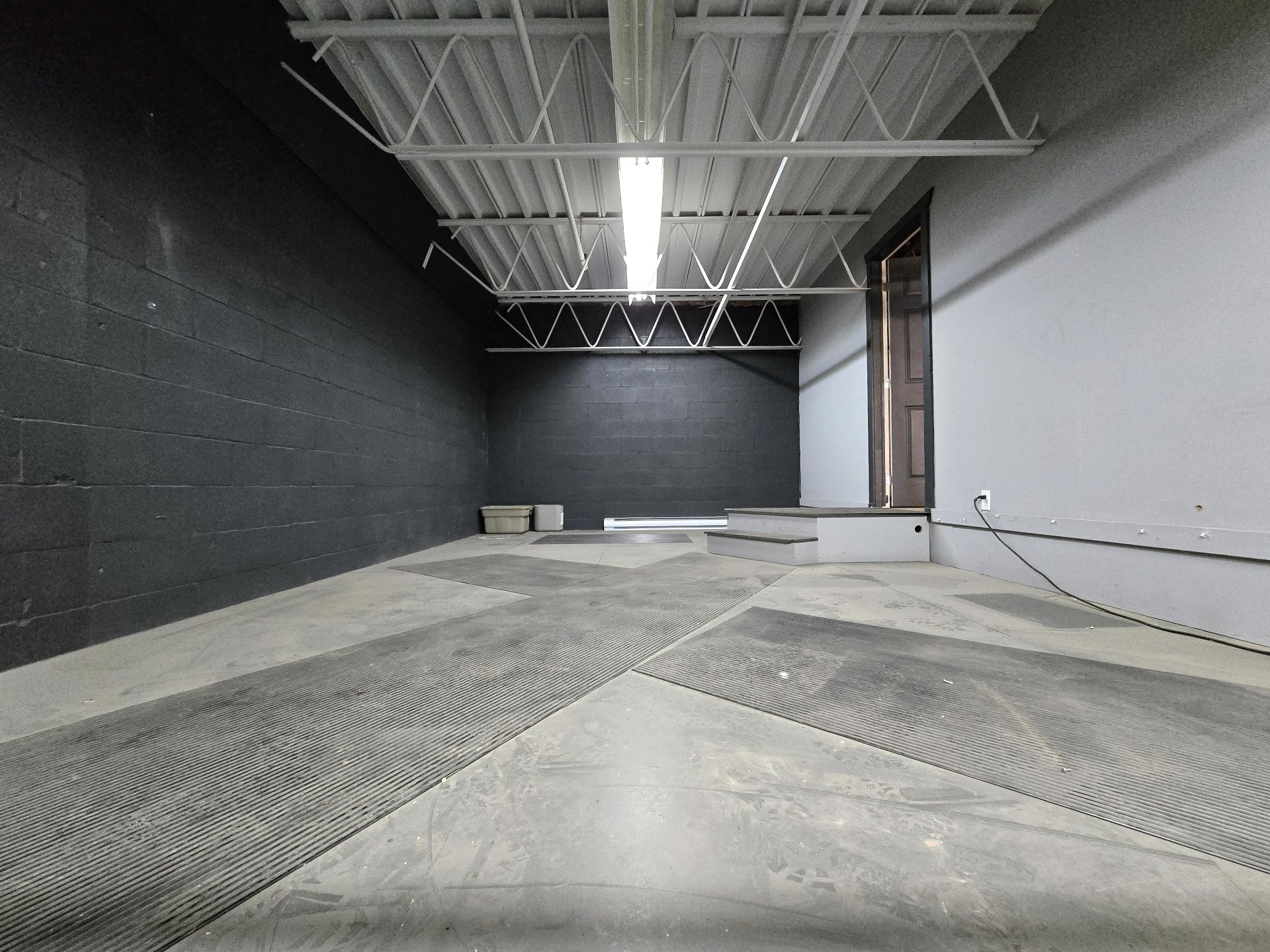 824 Boul. du Curé-Boivin, Boisbriand, Quebec J7G2A7, ,Industriel,For Rent,Boul. du Curé-Boivin,9586298