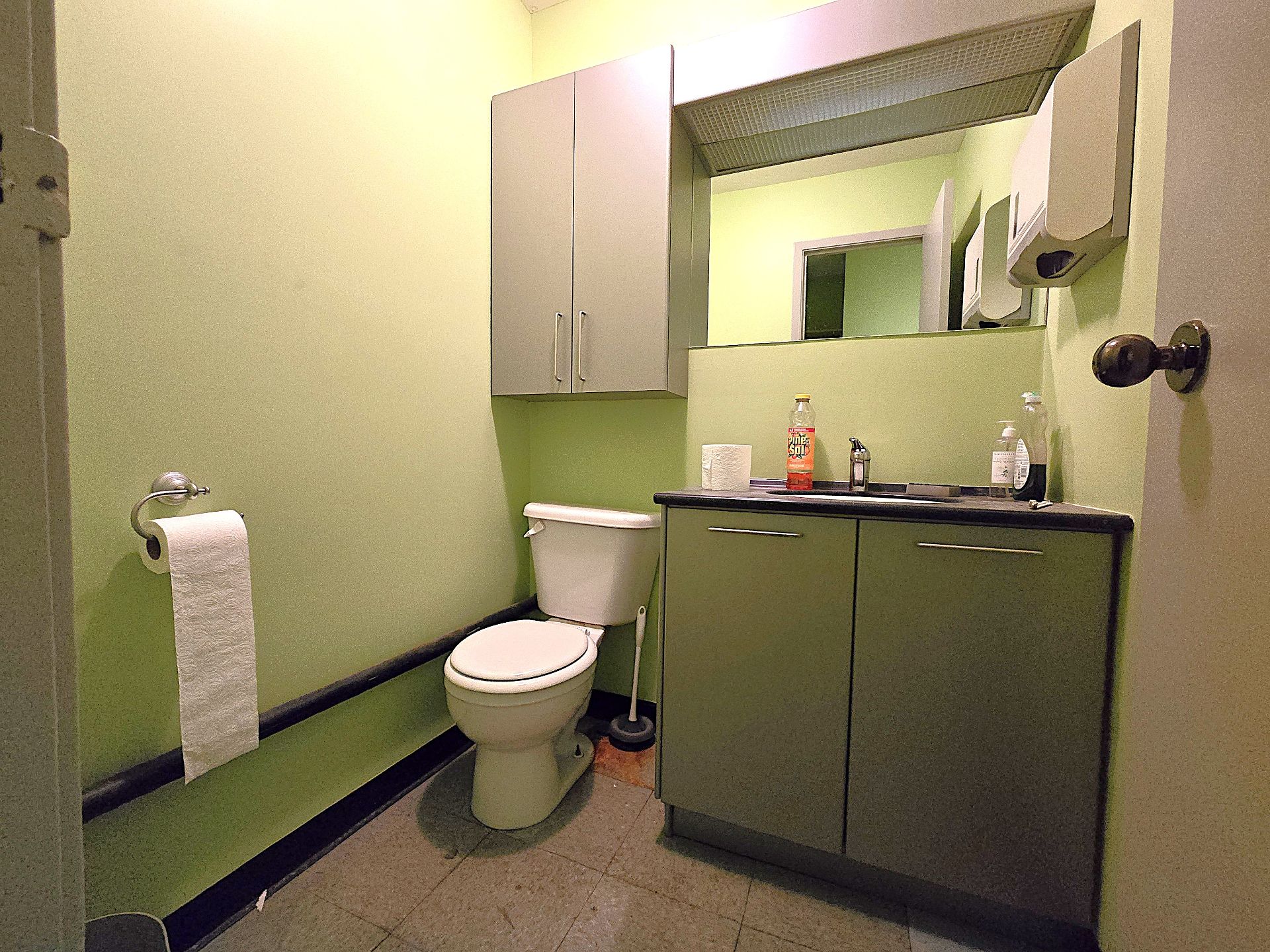 824 Boul. du Curé-Boivin, Boisbriand, Quebec J7G2A7, ,Industriel,For Rent,Boul. du Curé-Boivin,9586298