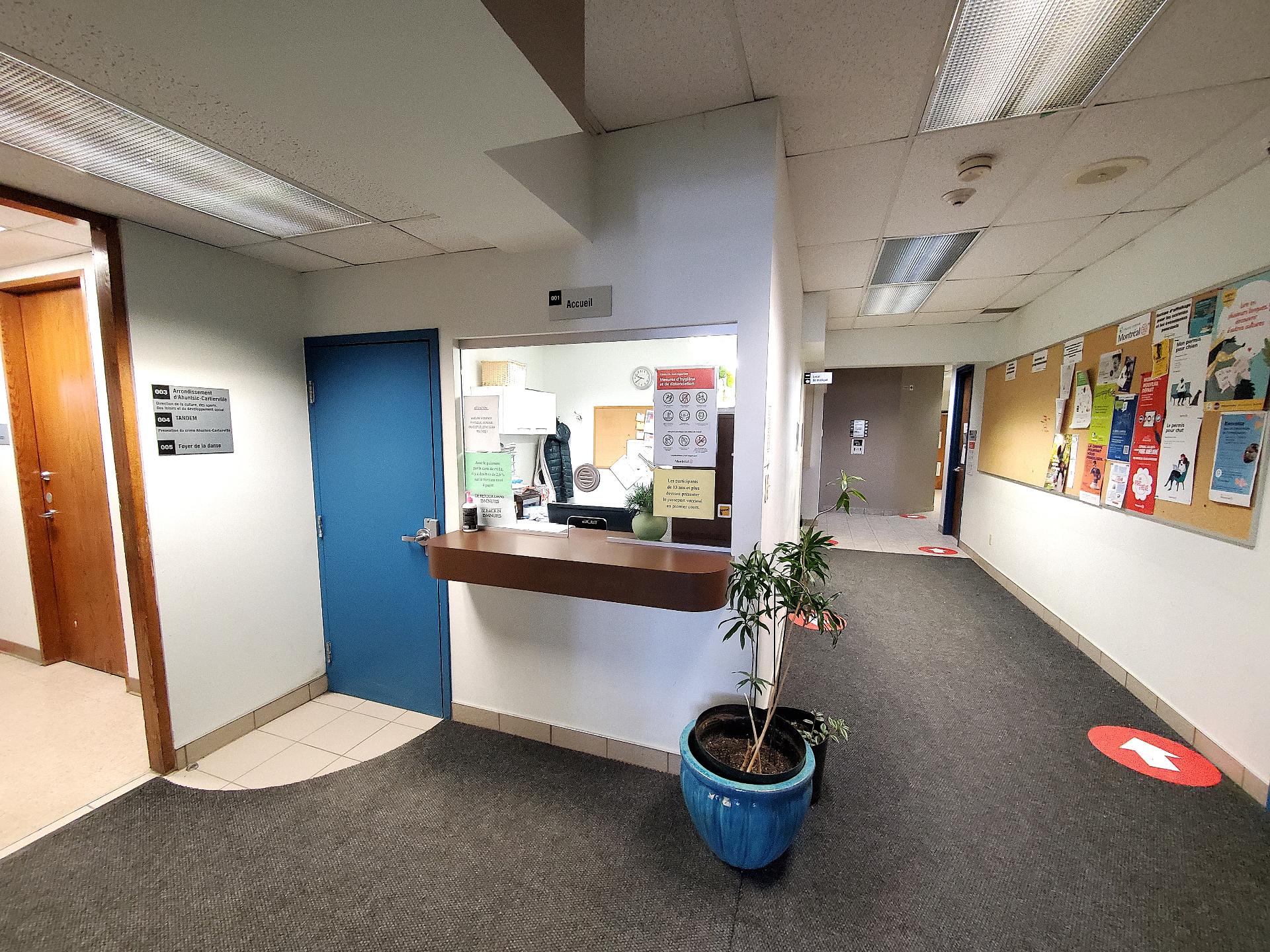 1405 Boul. Henri-Bourassa O., Montréal (Ahuntsic-Cartierville), Quebec H3M3B2, ,Commercial,For Sale,Boul. Henri-Bourassa O.,18940872