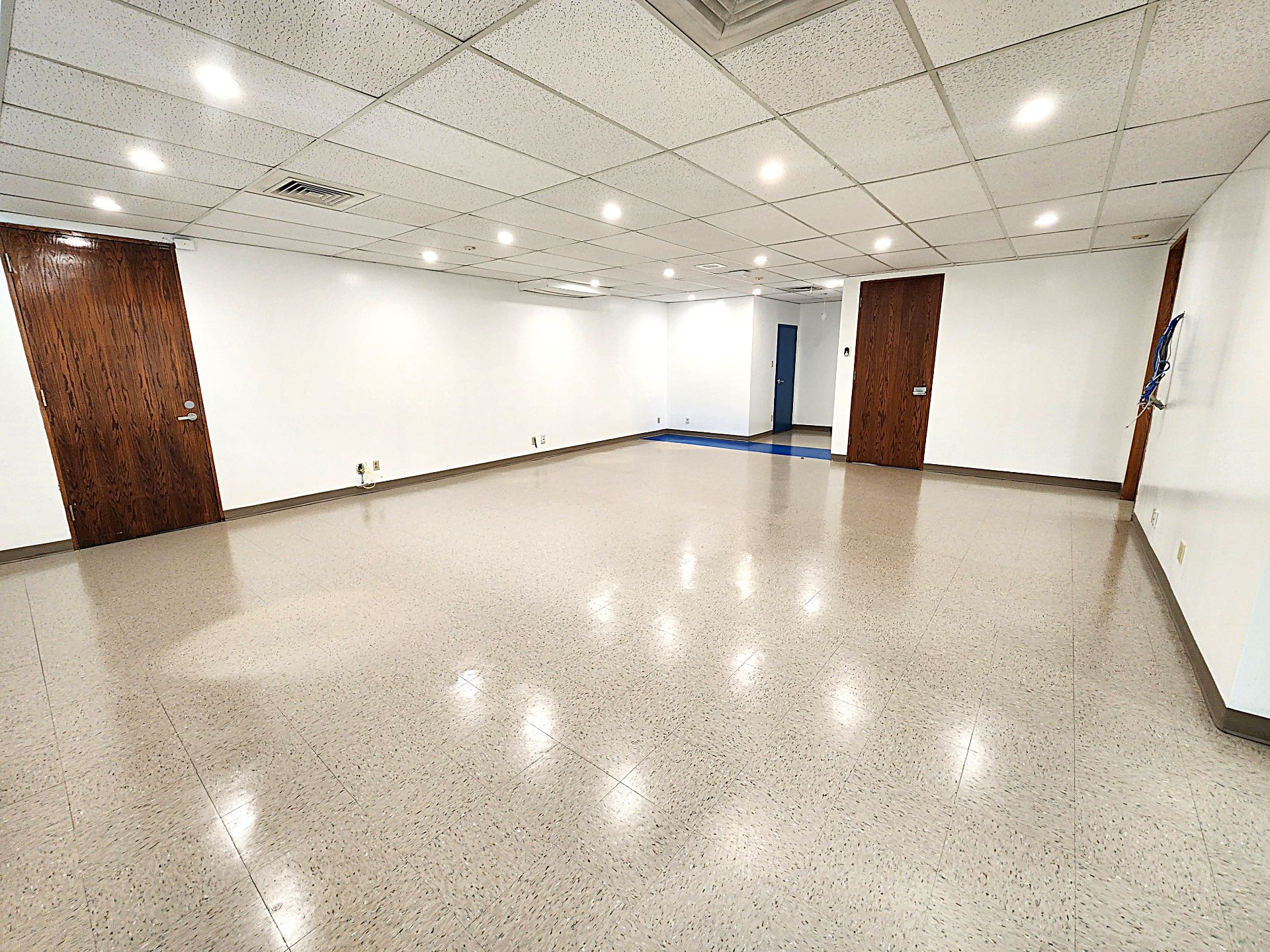 1405 Boul. Henri-Bourassa O., Montréal (Ahuntsic-Cartierville), Quebec H3M3B2, ,Commercial,For Sale,Boul. Henri-Bourassa O.,18940872