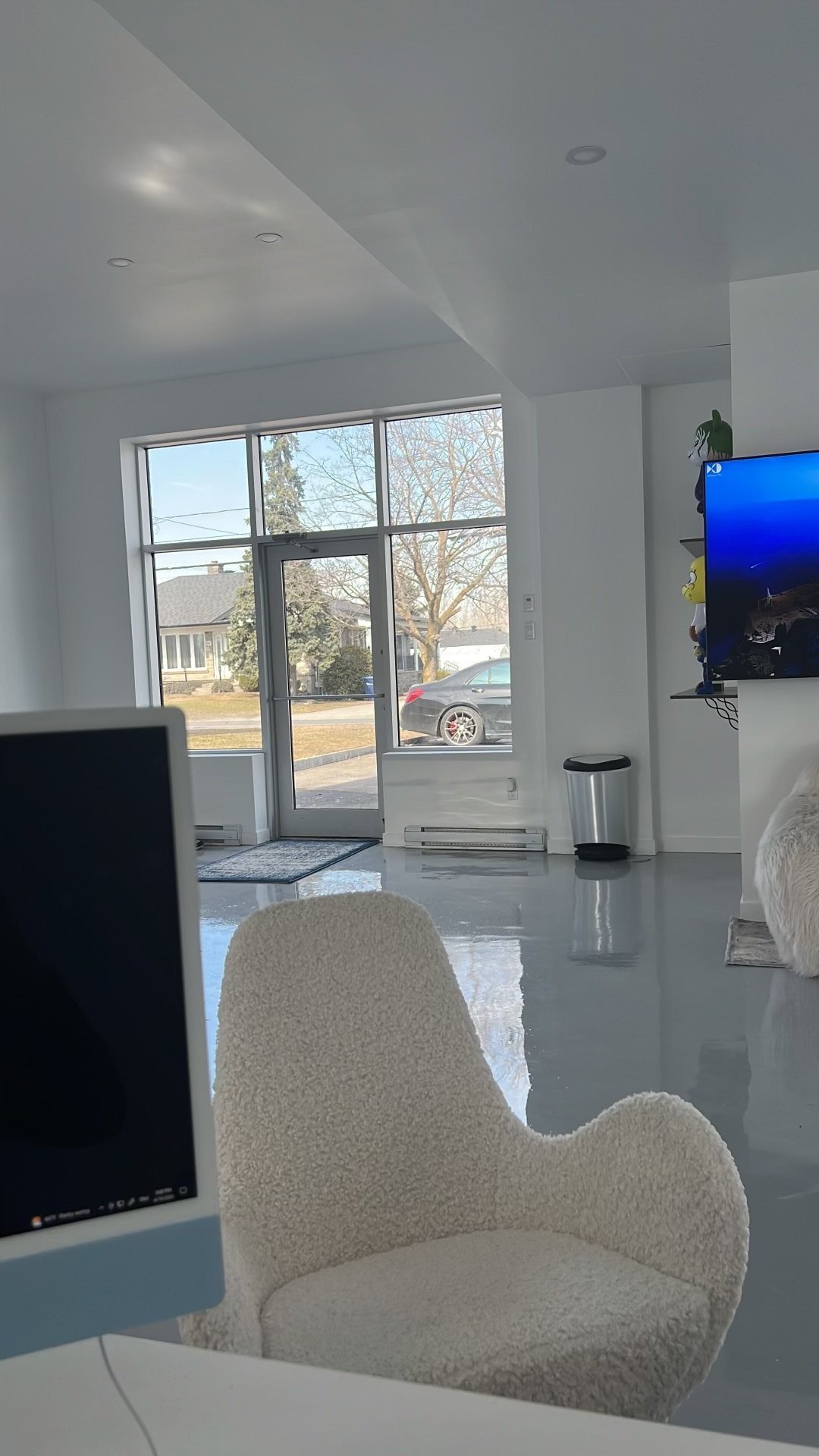 934 Mtée Champagne, Laval (Sainte-Dorothée), Quebec H7X3V4, ,Commercial,For Rent,Mtée Champagne,22990698