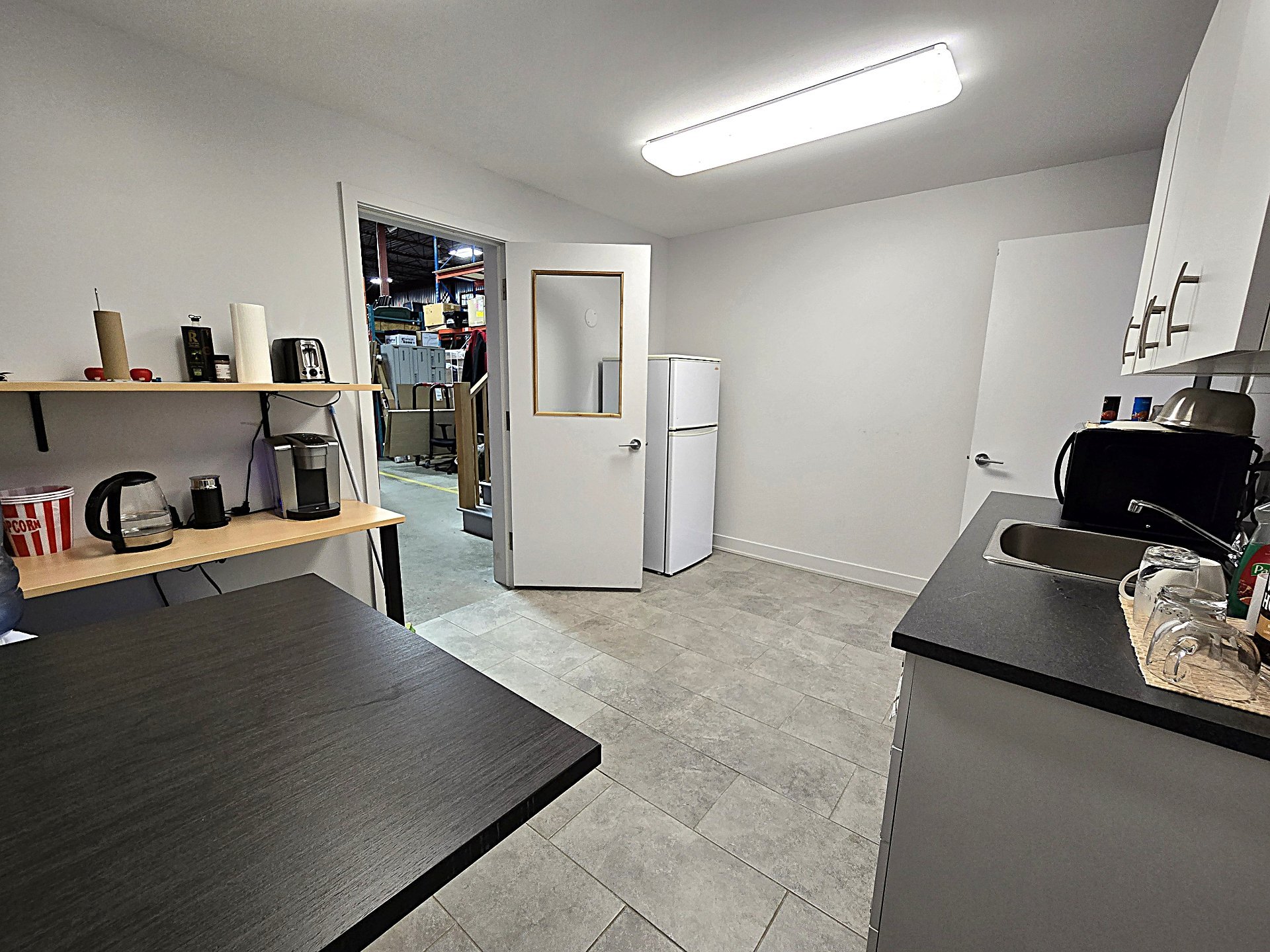 3591 Boul. de la Grande-Allée, Boisbriand, Quebec J7H1H5, ,Industriel,For Rent,Boul. de la Grande-Allée,19602764