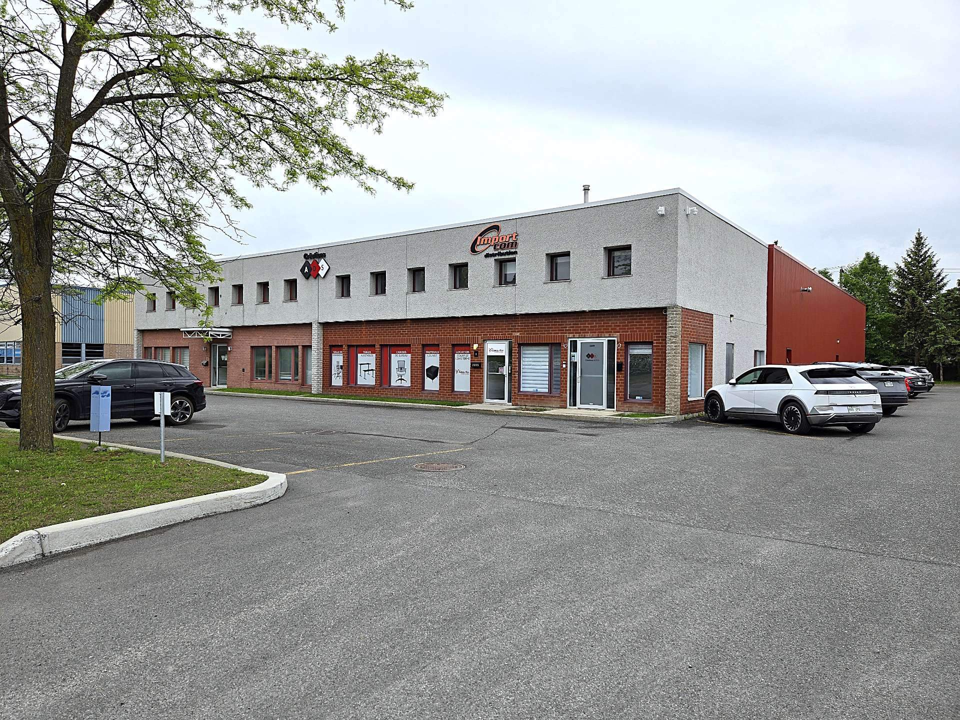 3591 Boul. de la Grande-Allée, Boisbriand, Quebec J7H1H5, ,Industriel,For Rent,Boul. de la Grande-Allée,19602764