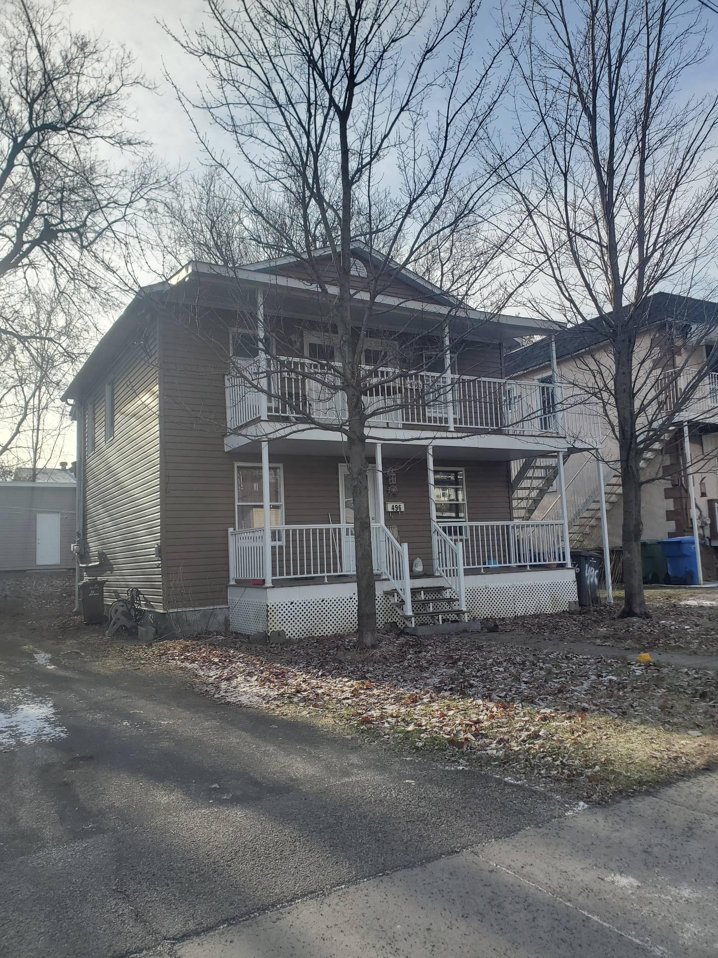 496 Rue Latour, Saint-Jérôme, Quebec J6Z1H8, 1 Bedroom Bedrooms, 3 Rooms Rooms,1 BathroomBathrooms,Multi-family (2 to 5 units),For Sale,Rue Latour,17036666