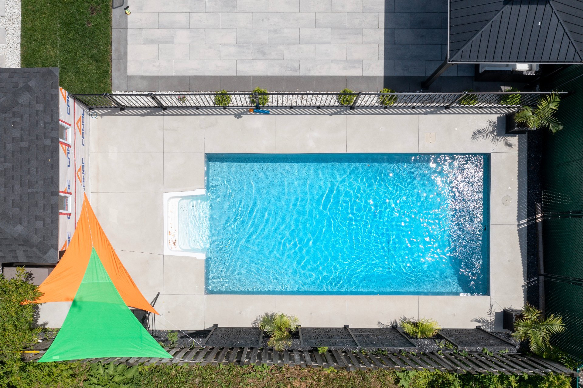 5300 Boul. Westley, Longueuil (Saint-Hubert), Quebec J3Y2T7, 5 Chambres Chambres, 16 Chambres Chambres,3 Salle de bainSalle de bain,Résidentiel,À vendre,Boul. Westley,14143216