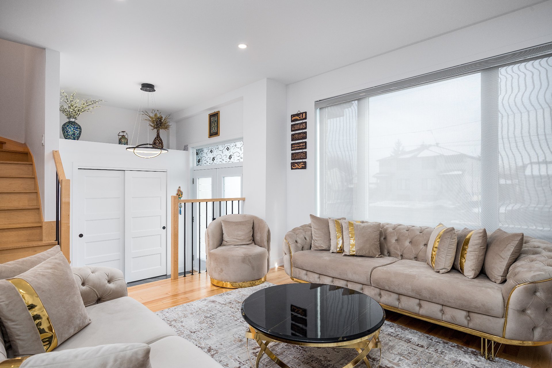 5300 Boul. Westley, Longueuil (Saint-Hubert), Quebec J3Y2T7, 5 Chambres Chambres, 16 Chambres Chambres,3 Salle de bainSalle de bain,Résidentiel,À vendre,Boul. Westley,14143216