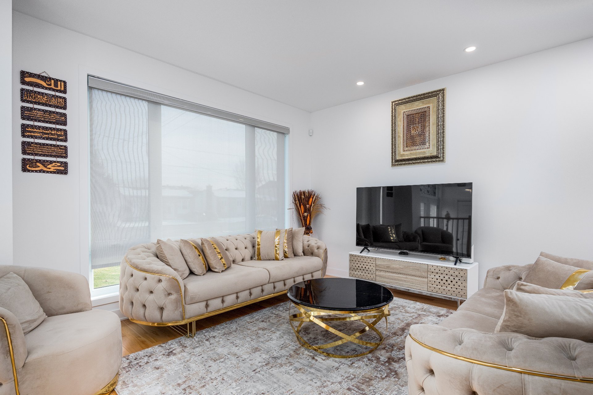 5300 Boul. Westley, Longueuil (Saint-Hubert), Quebec J3Y2T7, 5 Chambres Chambres, 16 Chambres Chambres,3 Salle de bainSalle de bain,Résidentiel,À vendre,Boul. Westley,14143216