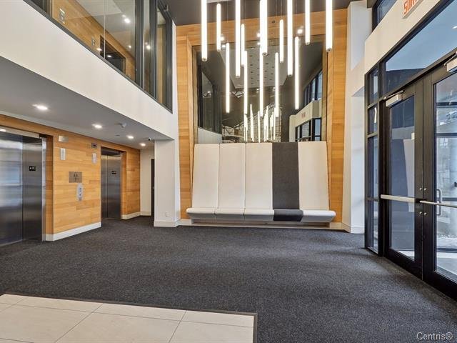 2865 Av. du Cosmodôme, Laval (Chomedey), Quebec H7T0G6, 2 Bedrooms Bedrooms, 7 Rooms Rooms,2 BathroomsBathrooms,Residential,For Sale,Av. du Cosmodôme,25239600