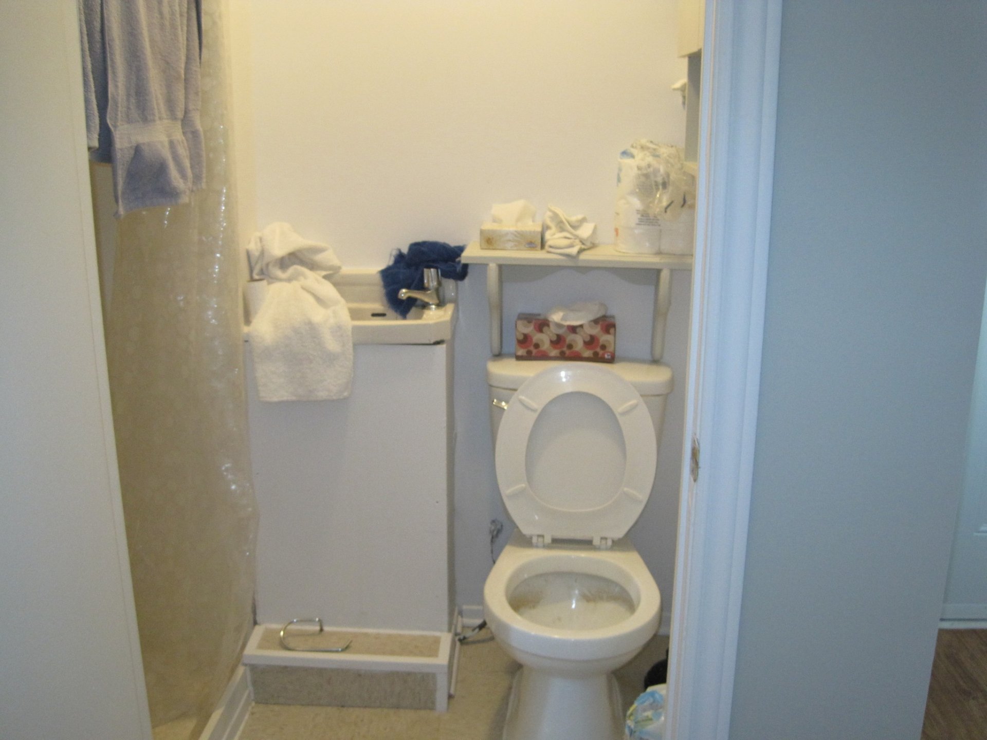 496 Rue Latour, Saint-Jérôme, Quebec J6Z1H8, 1 Bedroom Bedrooms, 3 Rooms Rooms,1 BathroomBathrooms,Multi-family (2 to 5 units),For Sale,Rue Latour,17036666