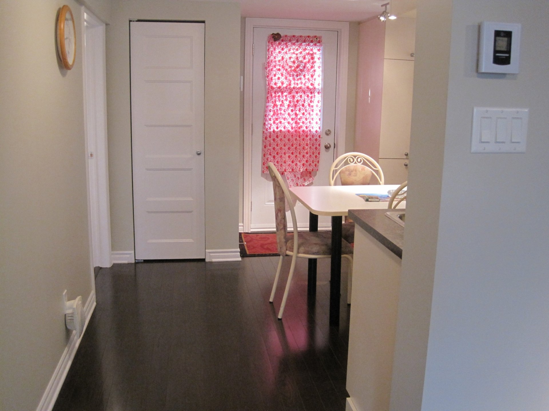 496 Rue Latour, Saint-Jérôme, Quebec J6Z1H8, 1 Bedroom Bedrooms, 3 Rooms Rooms,1 BathroomBathrooms,Multi-family (2 to 5 units),For Sale,Rue Latour,17036666