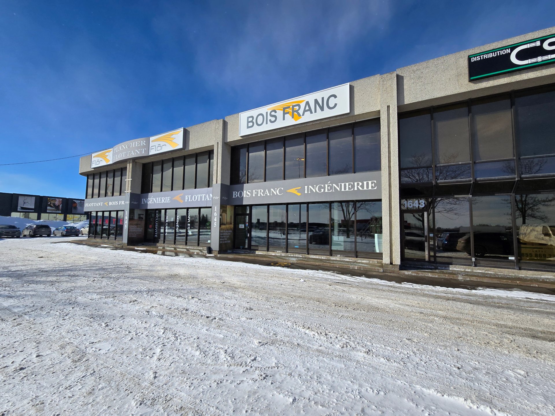 1645 Desserte Nord Laval (A-440) O., Laval (Chomedey), Quebec H7L3W3, ,Industriel,For Rent,Desserte Nord Laval (A-440) O.,20710019