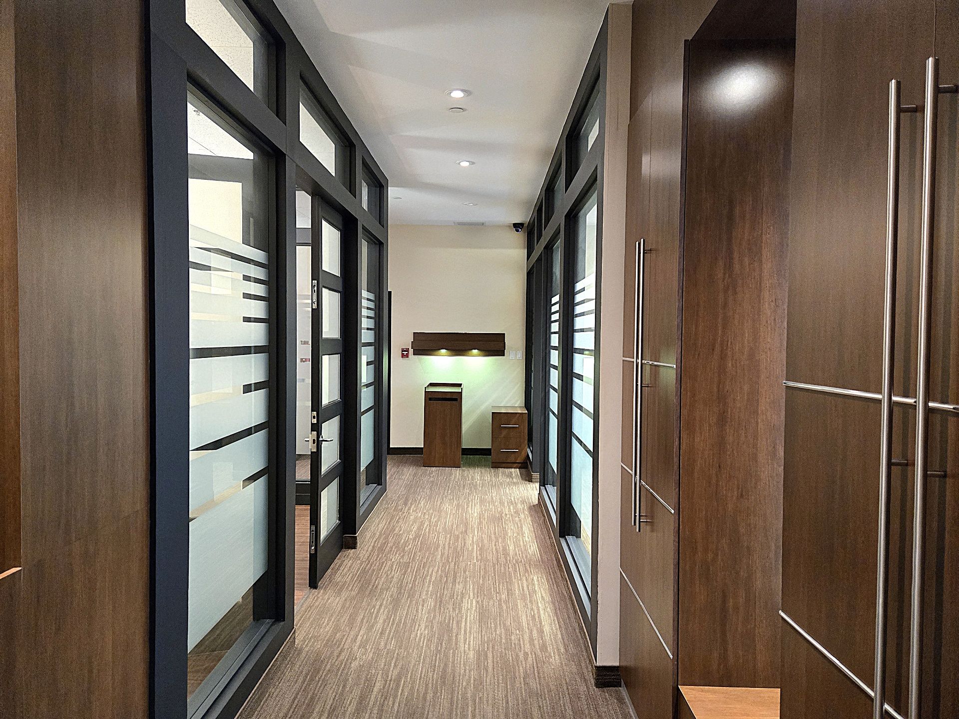 4629 Rue Louis-B.-Mayer, Laval (Chomedey), Quebec H7P6G5, ,Industriel,For Rent,Rue Louis-B.-Mayer,25693750