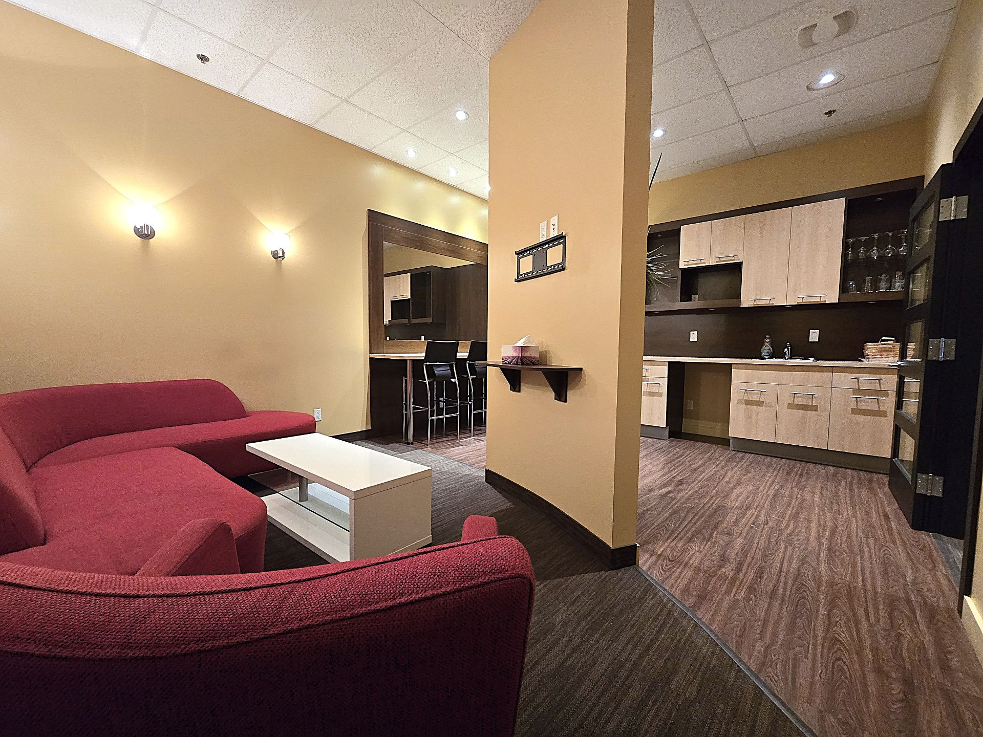 4629 Rue Louis-B.-Mayer, Laval (Chomedey), Quebec H7P6G5, ,Industriel,For Rent,Rue Louis-B.-Mayer,25693750