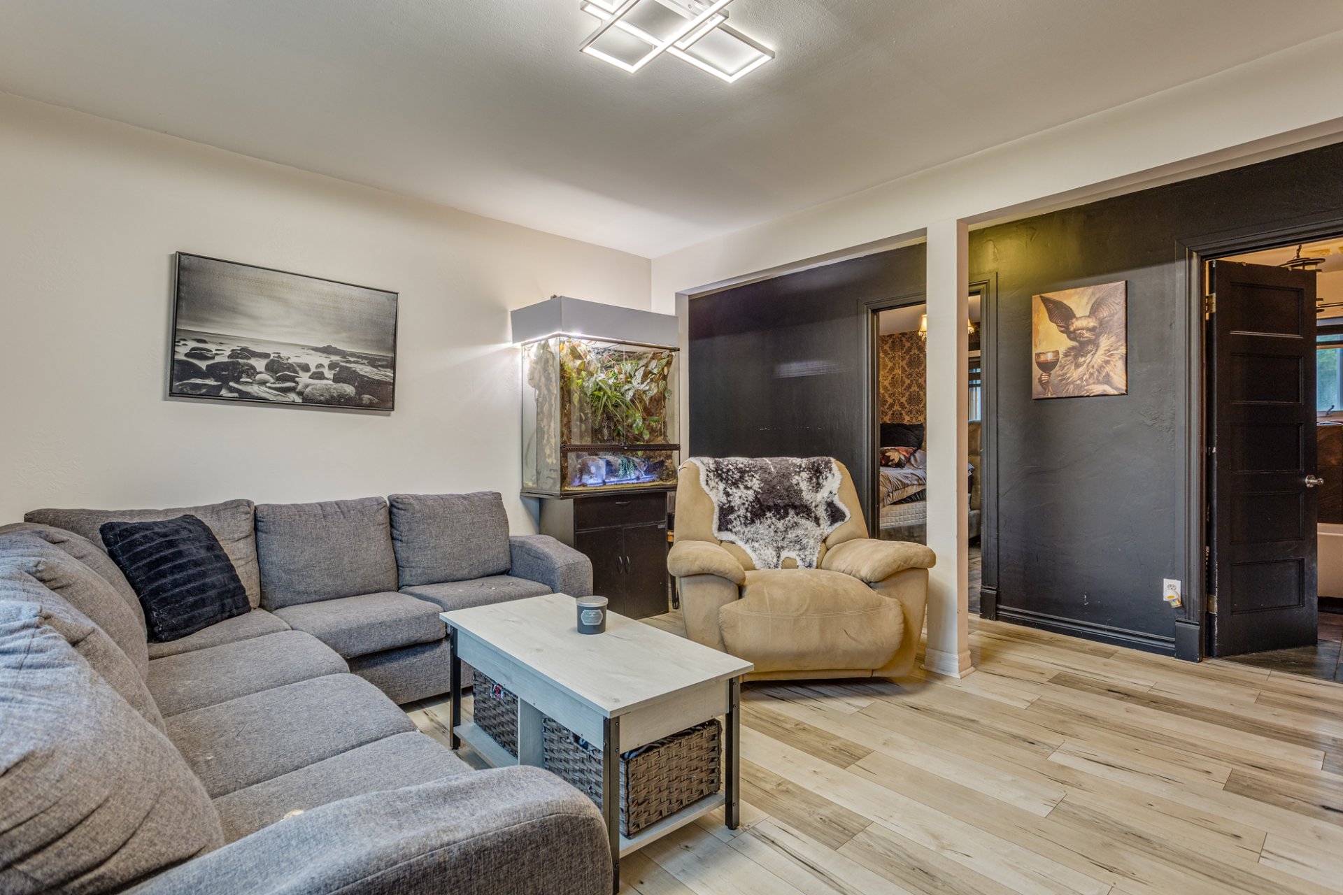 206 1re Avenue, Sainte-Anne-des-Plaines, Quebec J5N0A7, 4 Bedrooms Bedrooms, 10 Rooms Rooms,2 BathroomsBathrooms,Residential,For Sale,1re Avenue,21392332