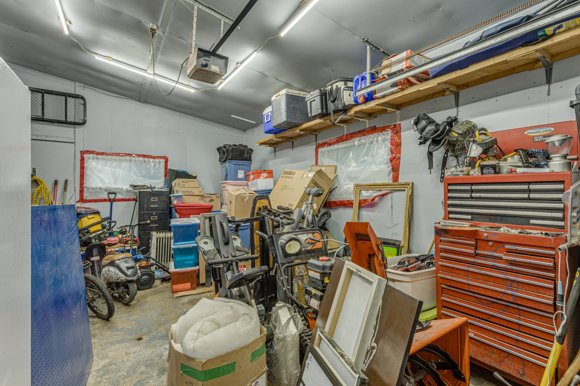 206 1re Avenue, Sainte-Anne-des-Plaines, Quebec J5N0A7, 4 Bedrooms Bedrooms, 10 Rooms Rooms,2 BathroomsBathrooms,Residential,For Sale,1re Avenue,21392332