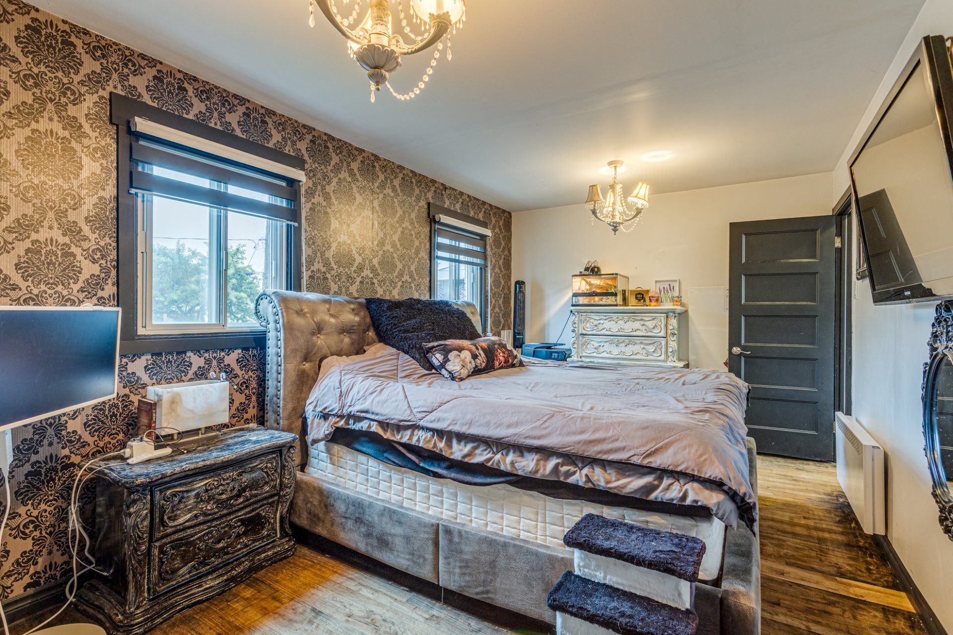 206 1re Avenue, Sainte-Anne-des-Plaines, Quebec J5N0A7, 4 Bedrooms Bedrooms, 10 Rooms Rooms,2 BathroomsBathrooms,Residential,For Sale,1re Avenue,21392332