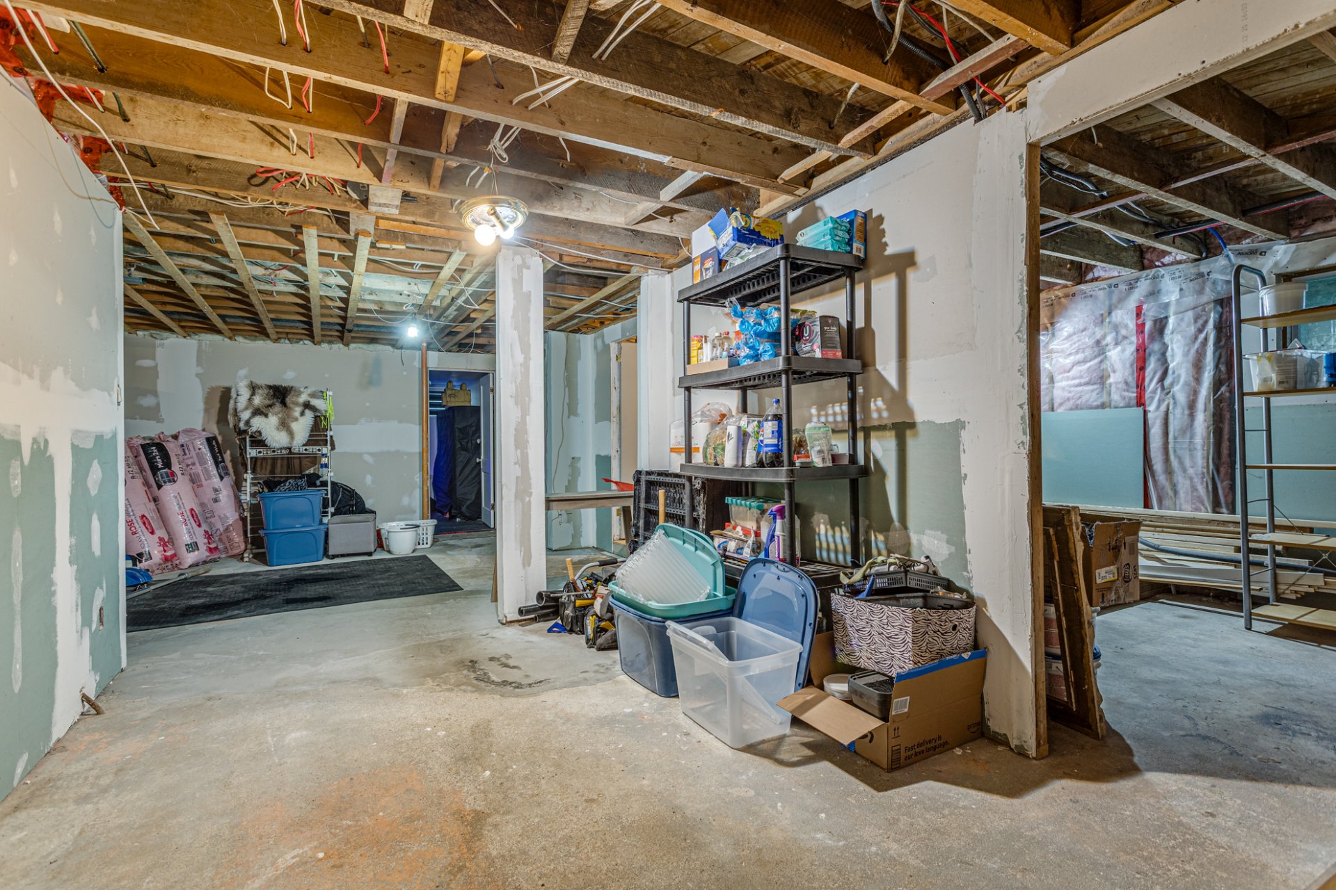 206 1re Avenue, Sainte-Anne-des-Plaines, Quebec J5N0A7, 4 Bedrooms Bedrooms, 10 Rooms Rooms,2 BathroomsBathrooms,Residential,For Sale,1re Avenue,21392332