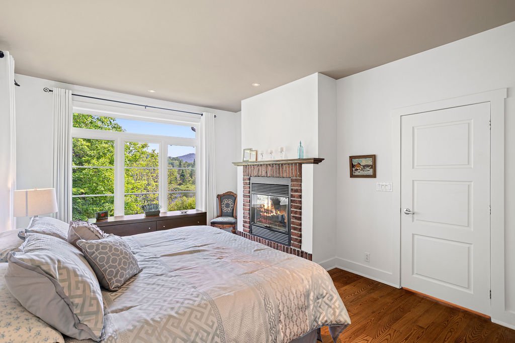 1056 Ch. Morgan, Saint-Adolphe-d'Howard, Quebec J0T2B2, 3 Bedrooms Bedrooms, 18 Rooms Rooms,2 BathroomsBathrooms,Residential,For Sale,Ch. Morgan,13125301