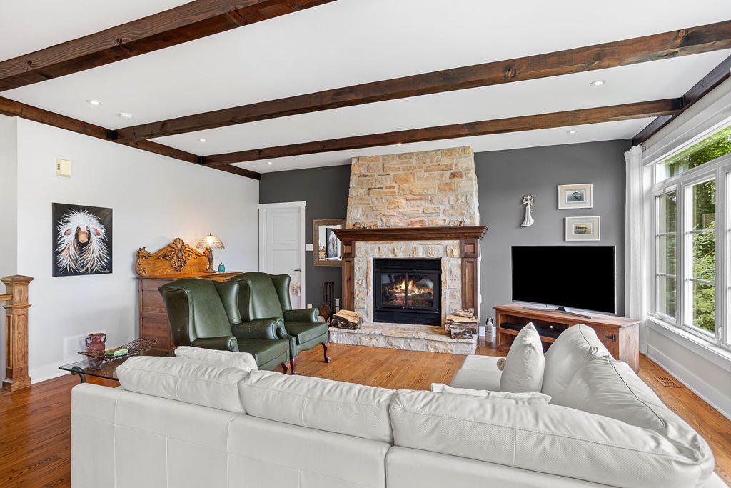 1056 Ch. Morgan, Saint-Adolphe-d'Howard, Quebec J0T2B2, 3 Bedrooms Bedrooms, 18 Rooms Rooms,2 BathroomsBathrooms,Residential,For Sale,Ch. Morgan,13125301