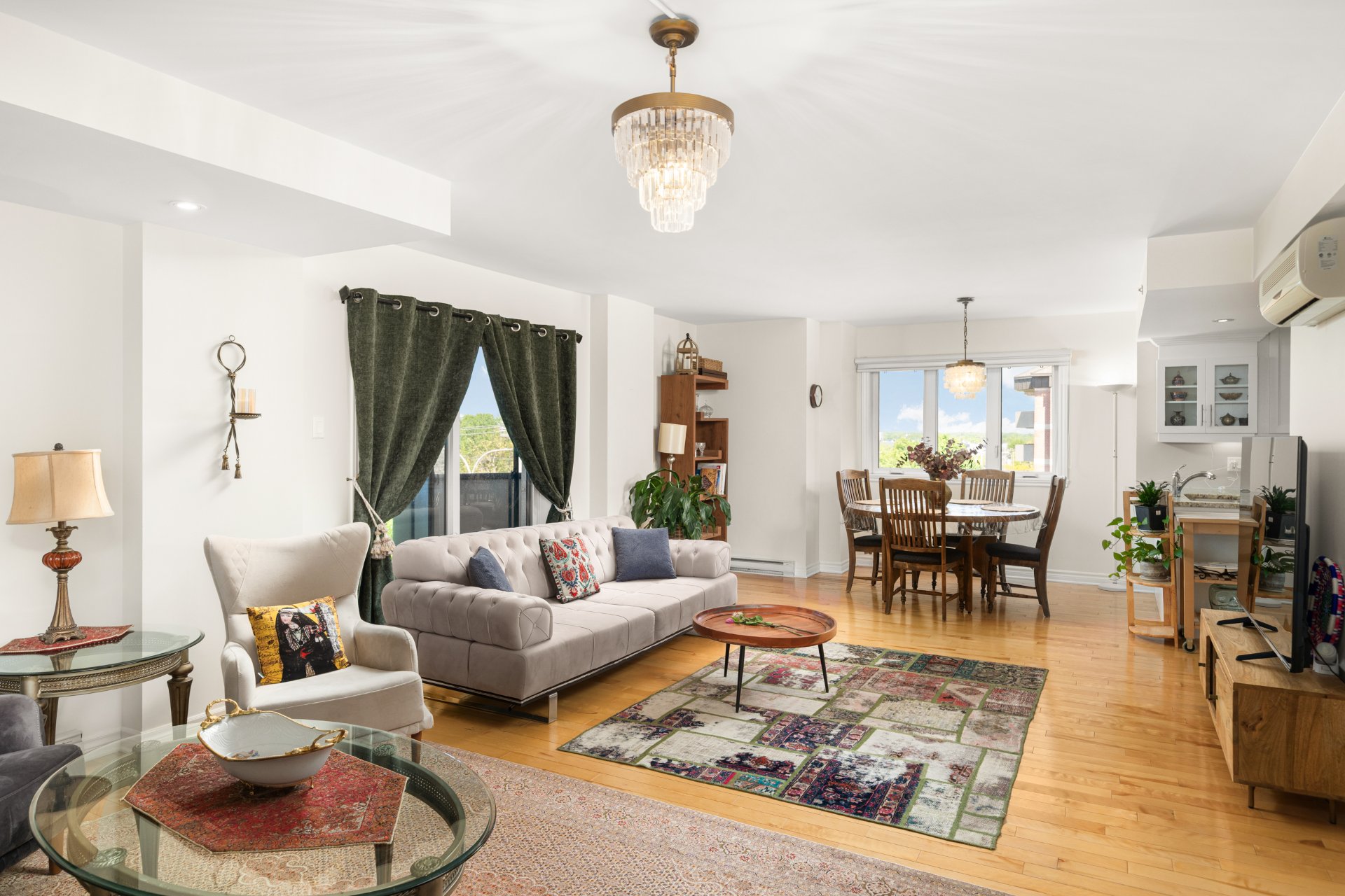Apartment
                                                             for sale Dollard-Des-Ormeaux