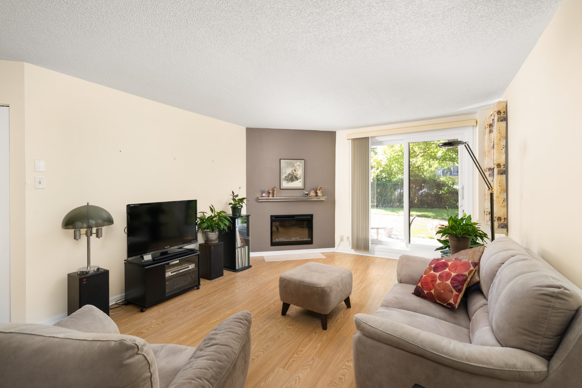 Appartement
                                    à vendre  Montréal (Ahuntsic-Cartierville)