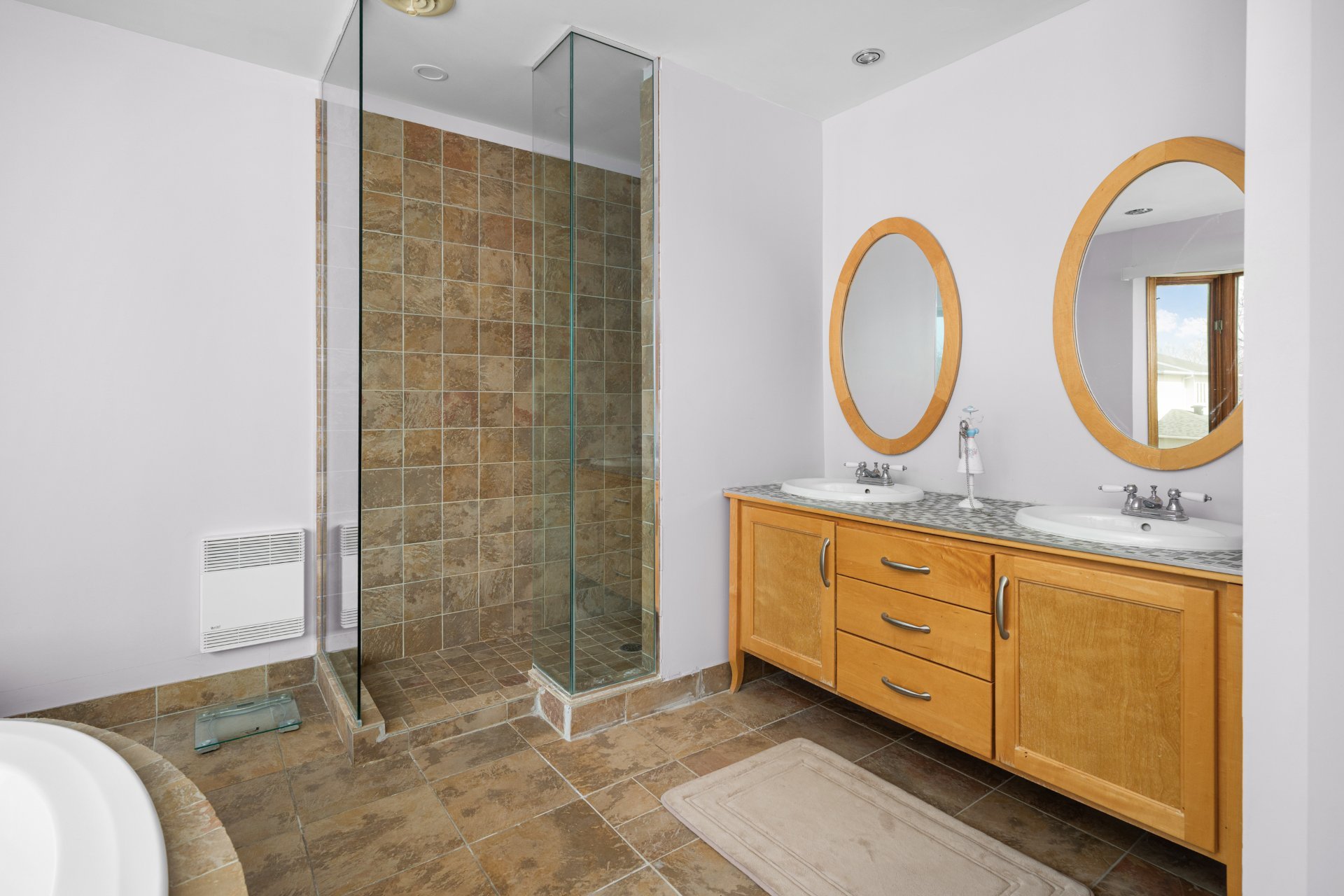 Ensuite bathroom