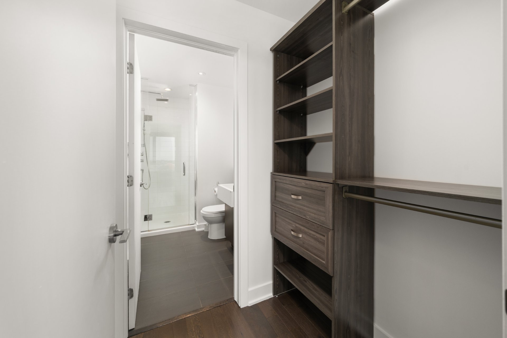 Walk-in closet