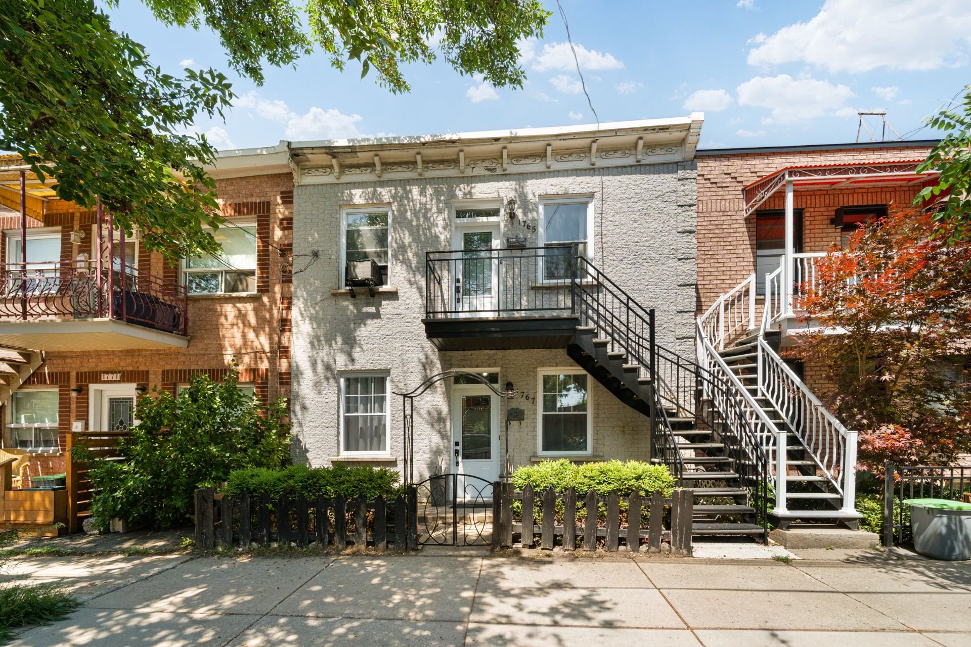 Duplex
                                                             for sale Montréal (Le Sud-Ouest)