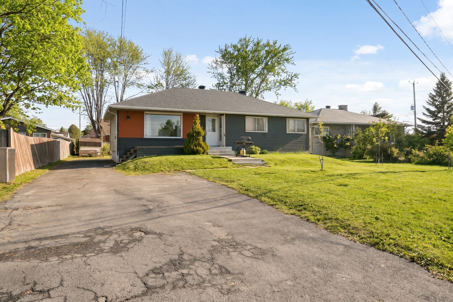 Bungalow
                                                             for sale Brossard