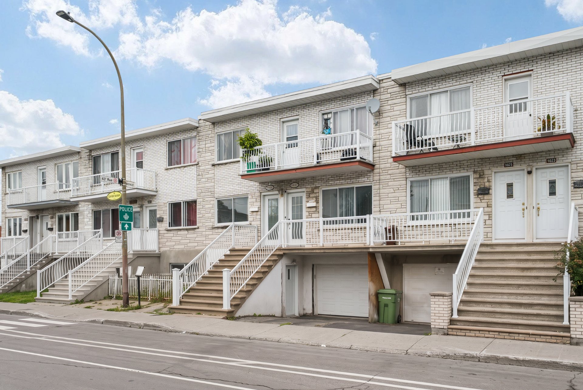 Appartement
                                                            
                                                            à louer Montréal (Villeray/Saint-Michel/Parc-Extension)