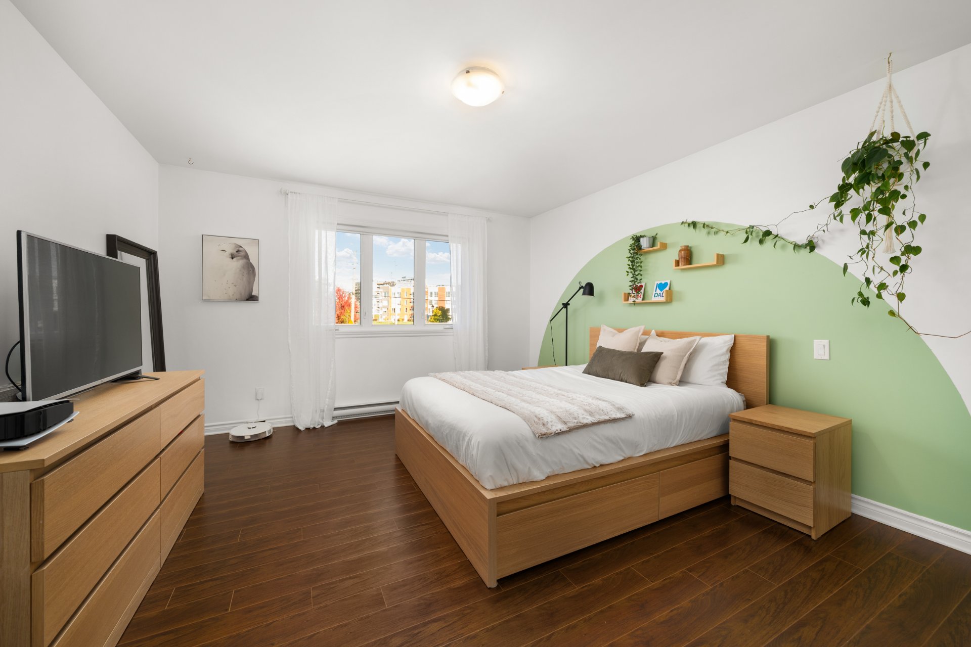 Primary bedroom