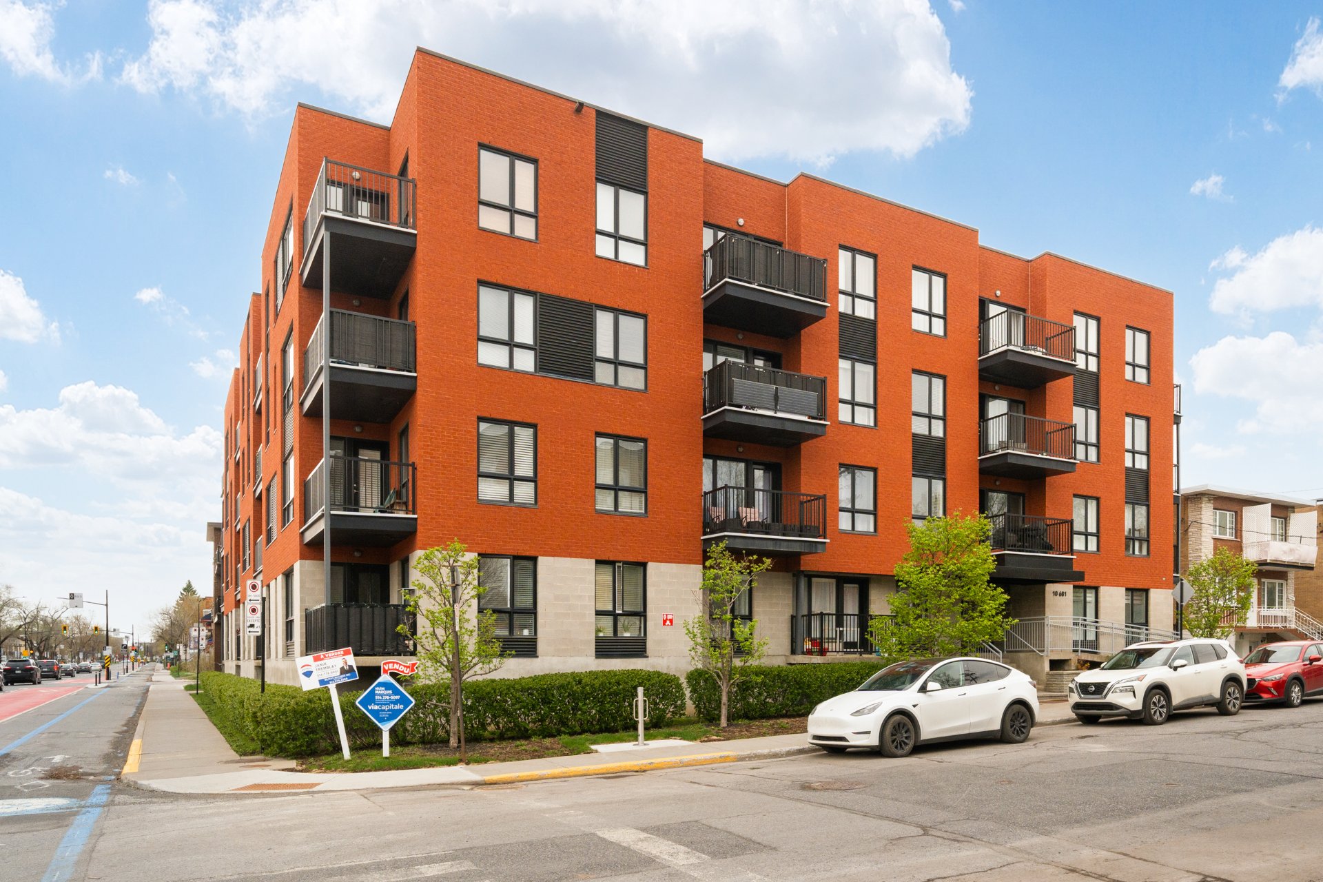 Apartment
                                                             for sale Montréal (Ahuntsic-Cartierville)